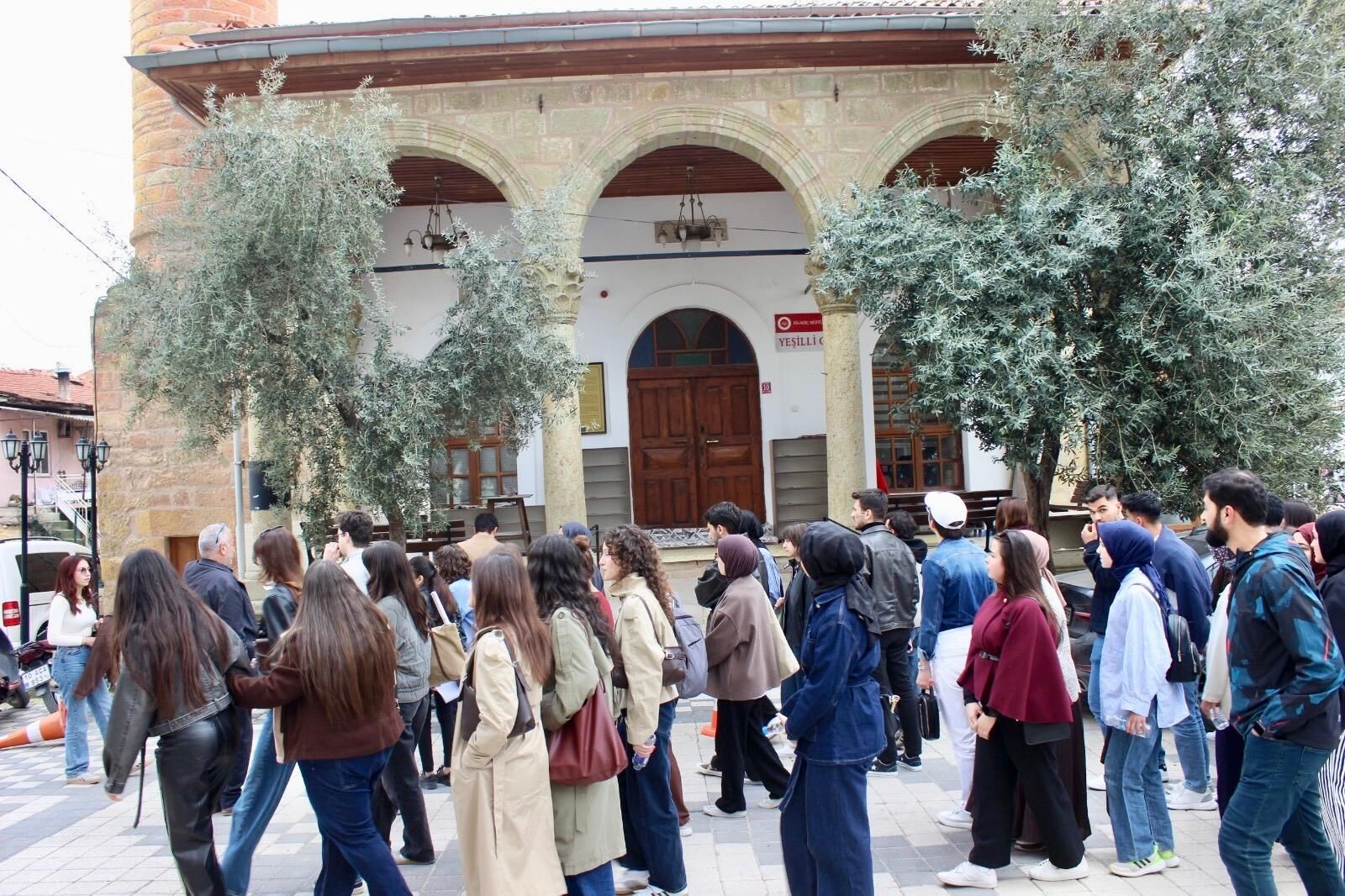 036D9D33 Fc69 4890 A2F3 16E9C281Baab-1