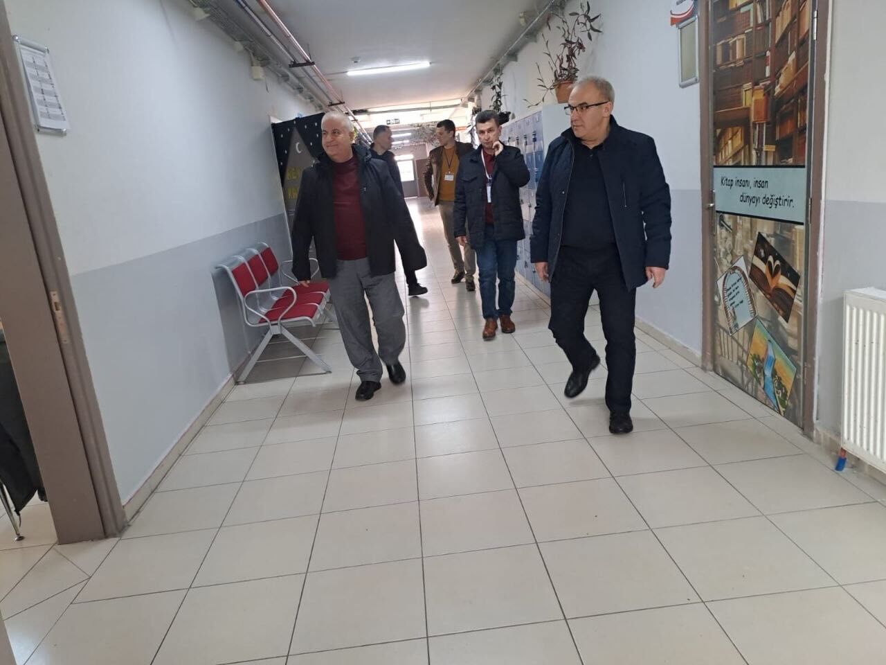 658339715 18064256063677787 4704625327014343885 N