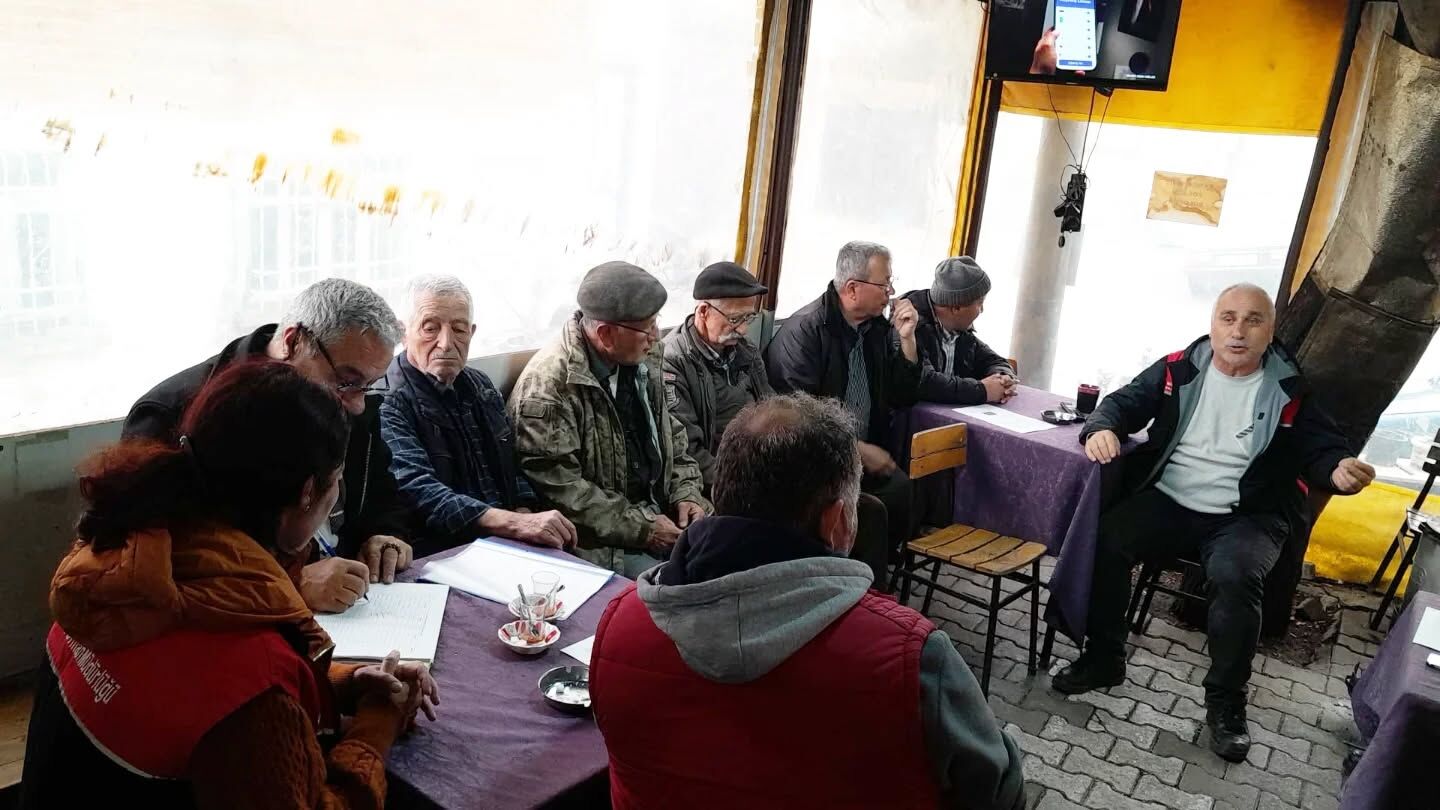 658481787 18085469252524508 3741509886822174507 N