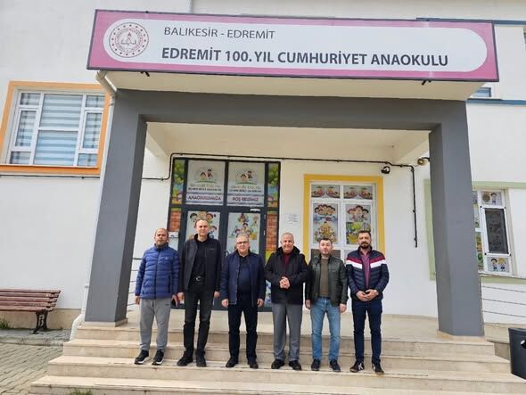 659597254 18064259543677787 7398136780545361962 N