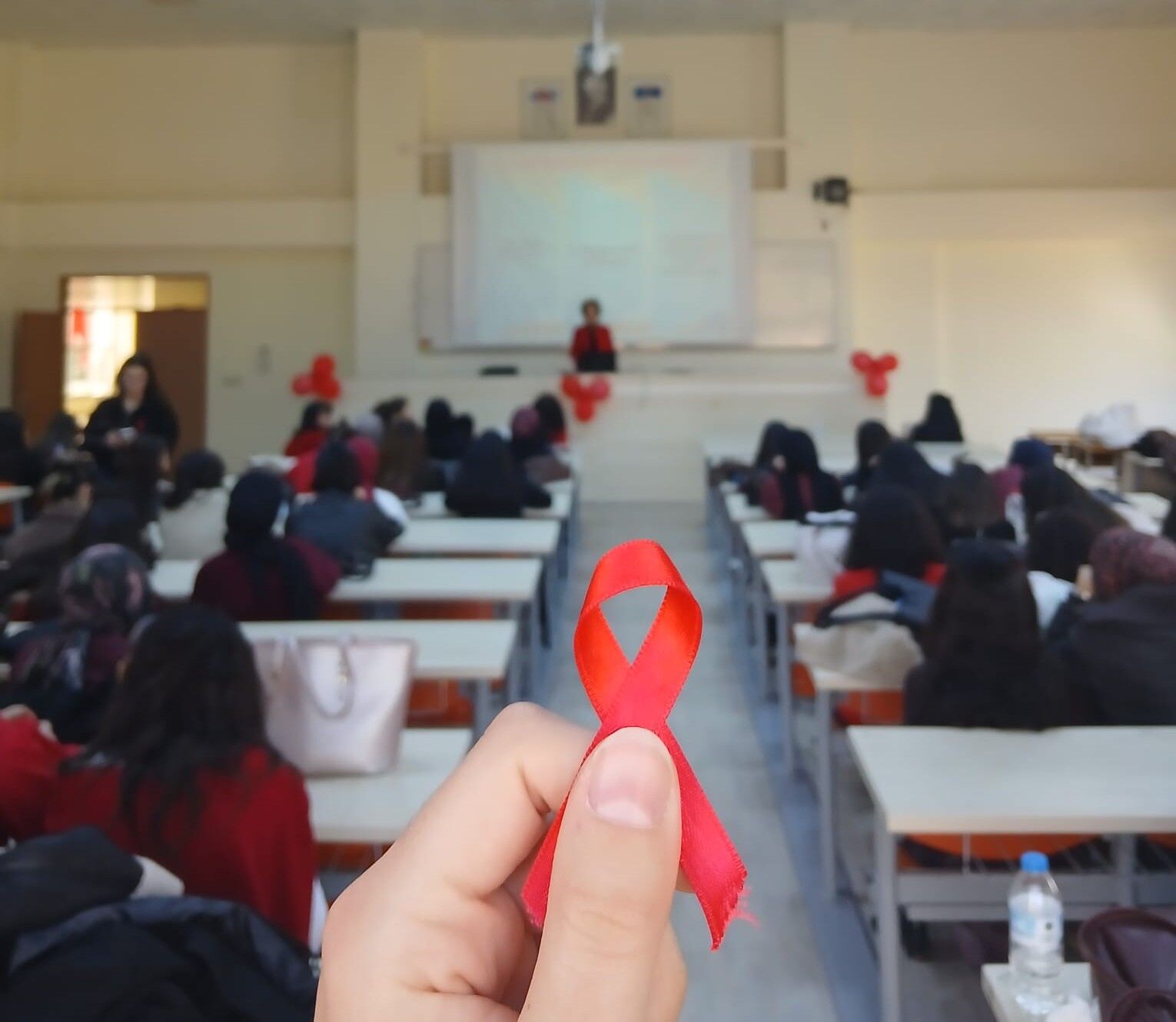 660808086 1387291300094724 1629335879244356048 N