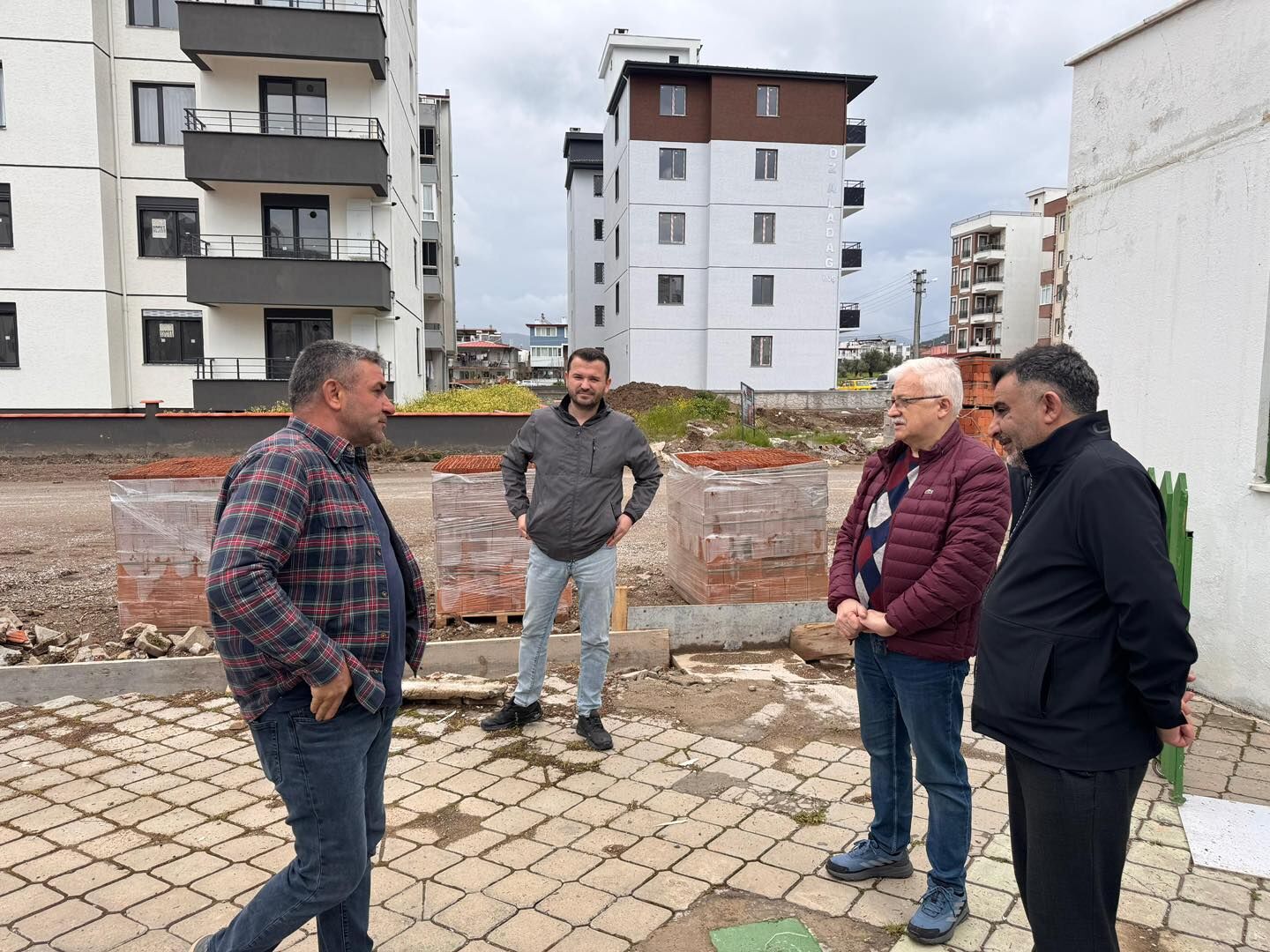 662490080 1418516063648091 6323827834658788157 N