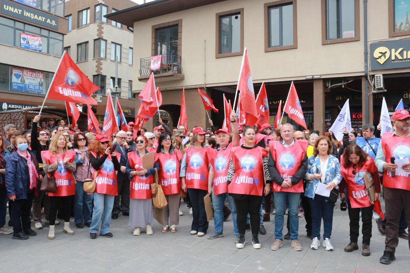 66624Cf3 03De 4A4E A20C 78Cc28036974