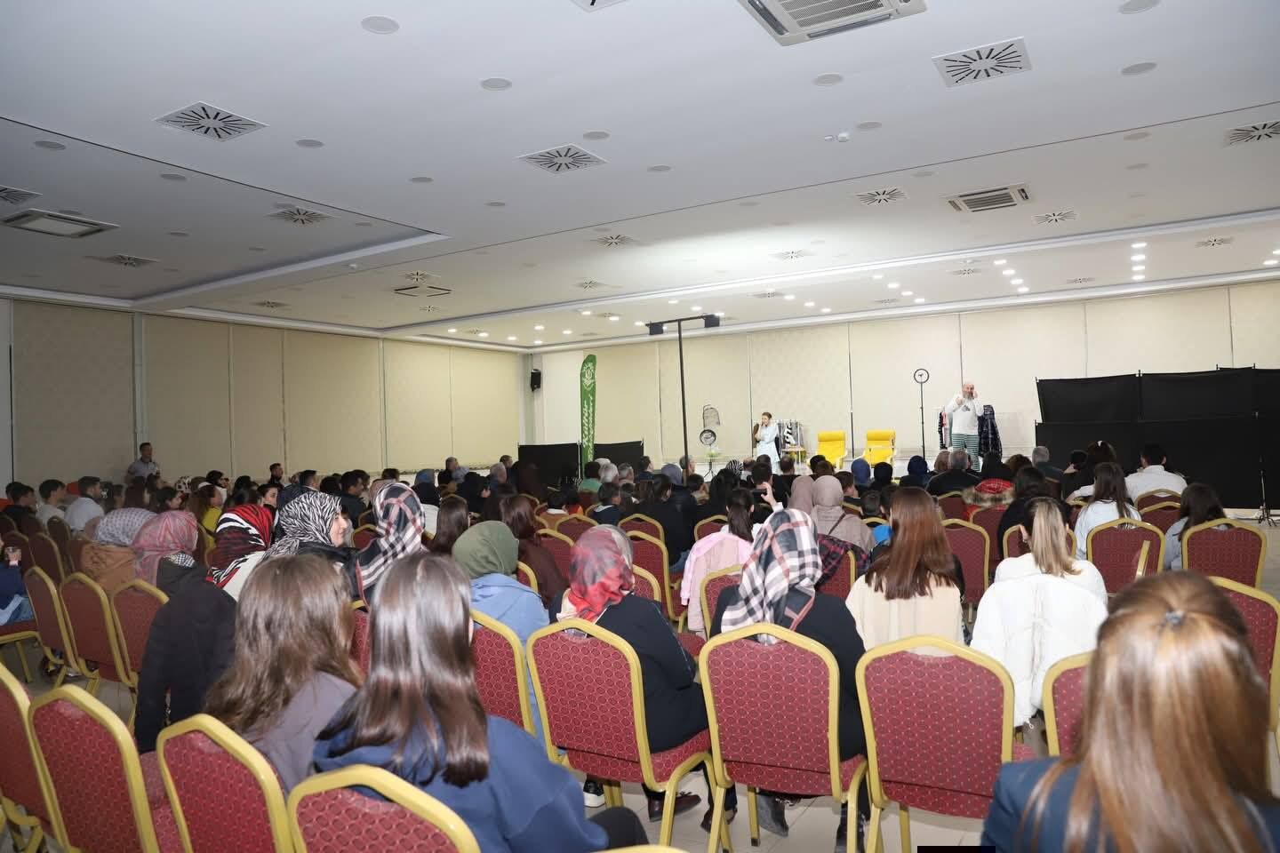 669814609 1272864661713195 1154993158019107436 N