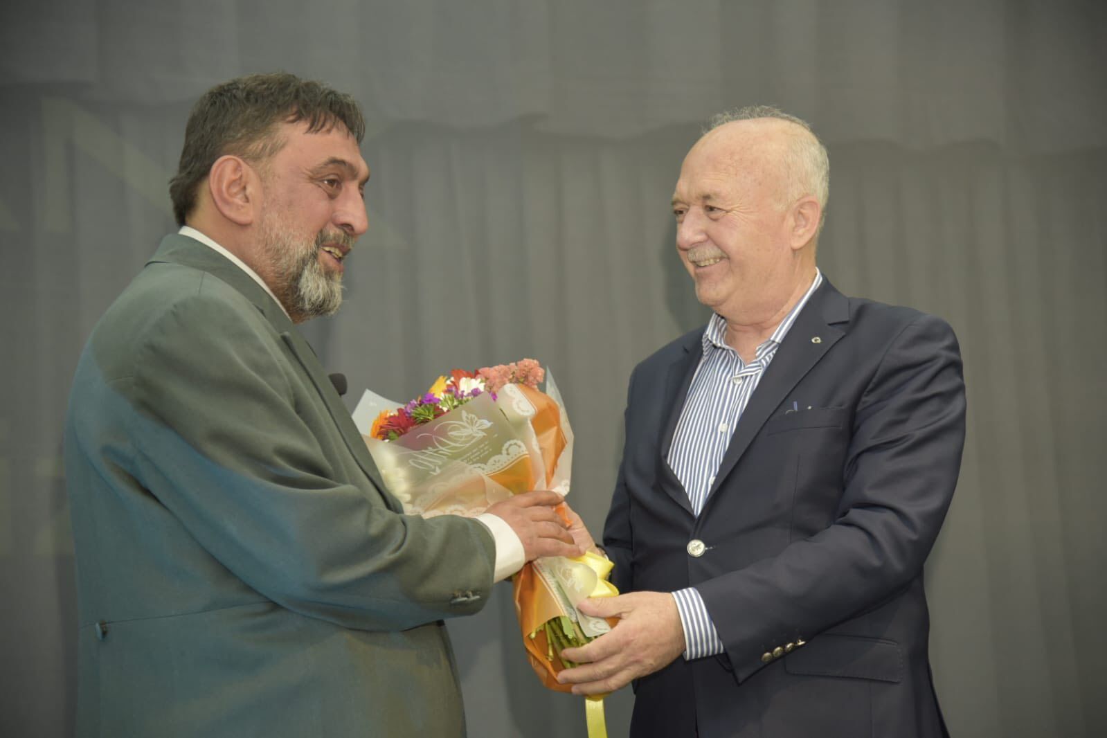 670266956 1369463441886571 3291116329281479006 N