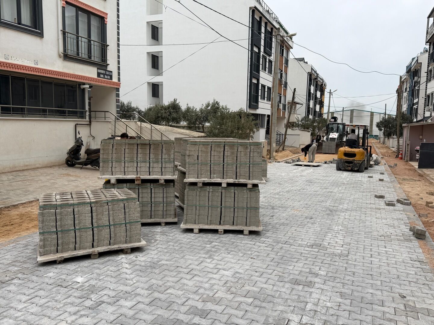 670624098 18356095144225400 5818302771828472644 N