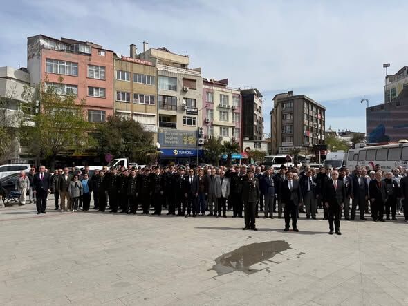 670736091 18080195723570798 3550097481073683255 N