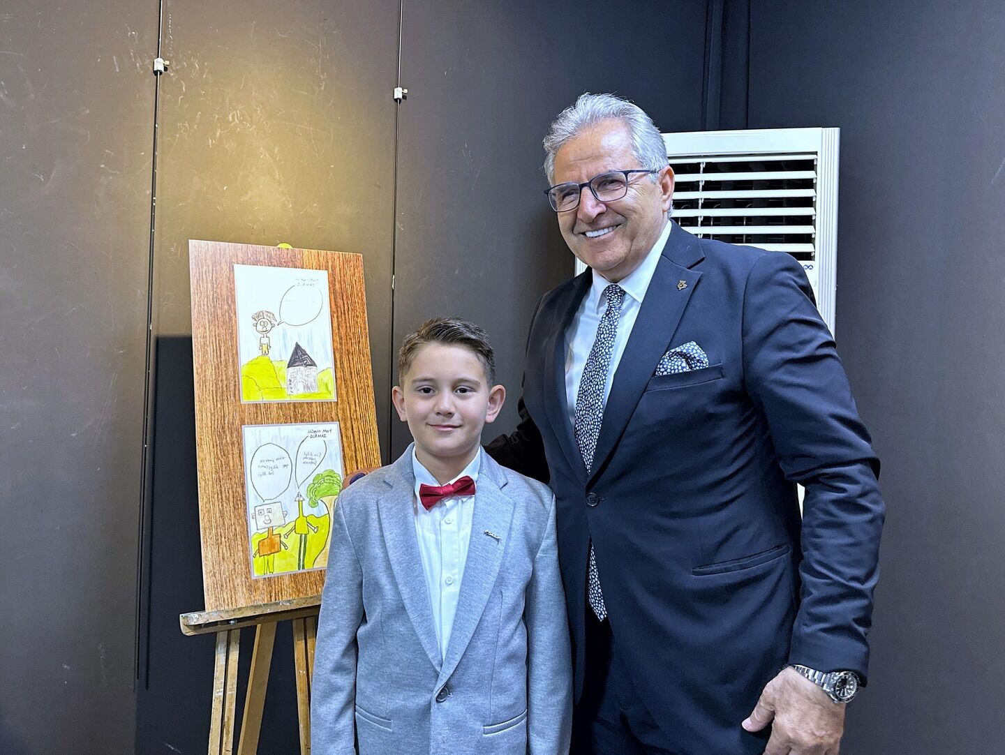 670898228 18356613754225400 9039097528244469740 N