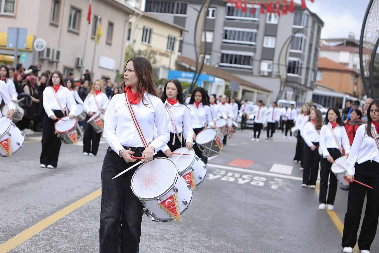 671181971 17936271378214446 9003563839071129611 N