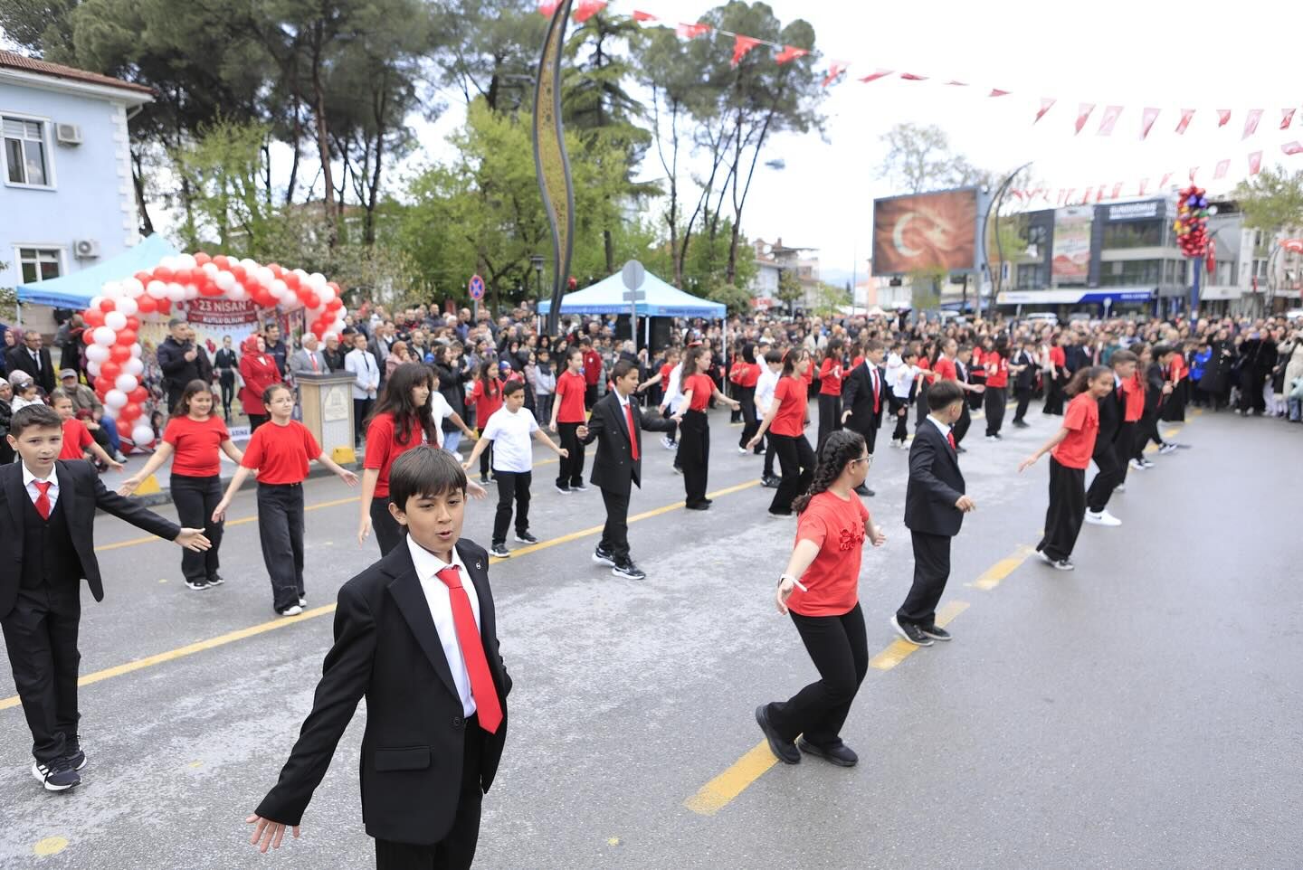 672430808 17936271333214446 2678400578243441163 N