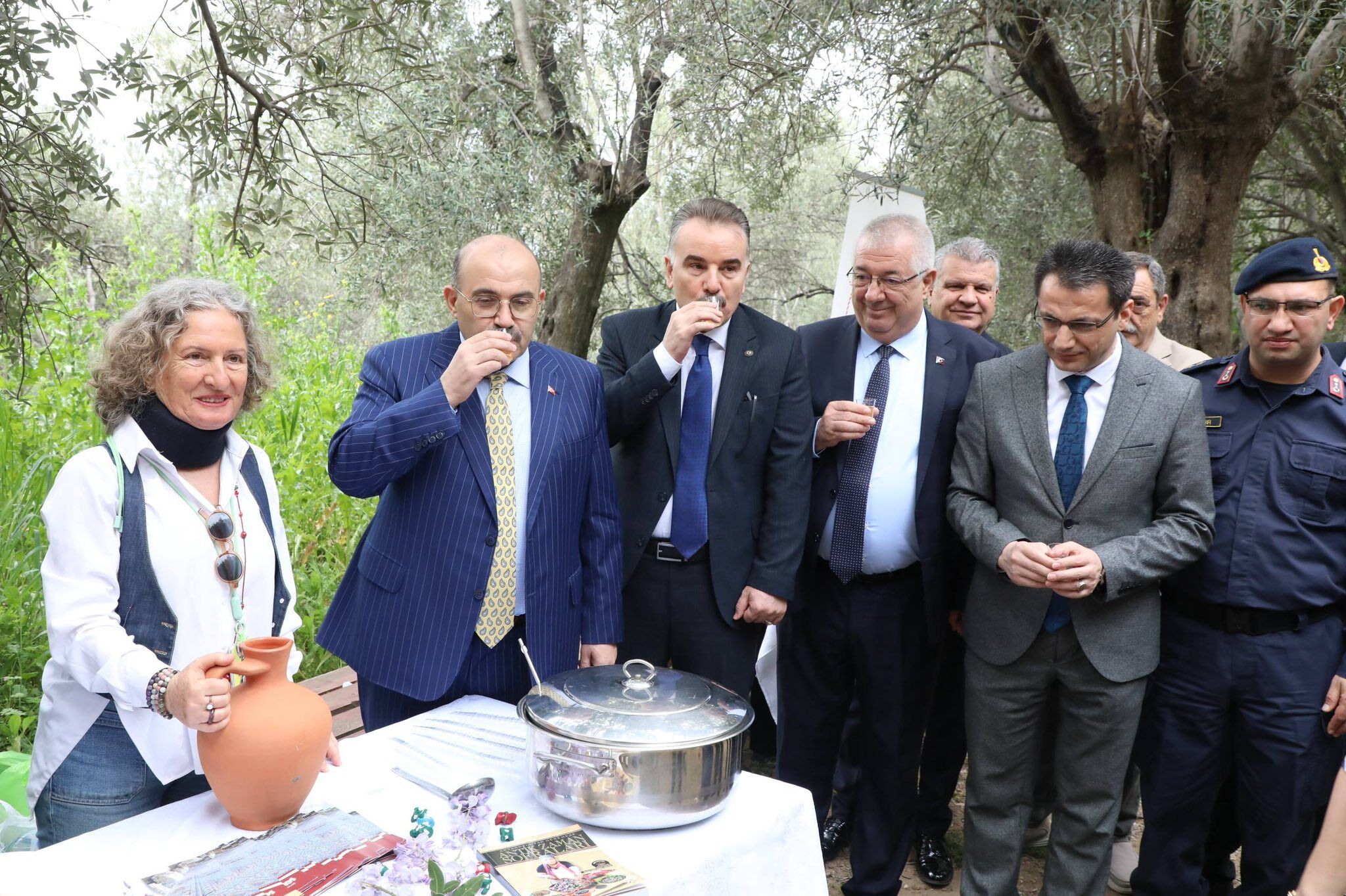 672672622 122241475922138429 6393077410515939347 N