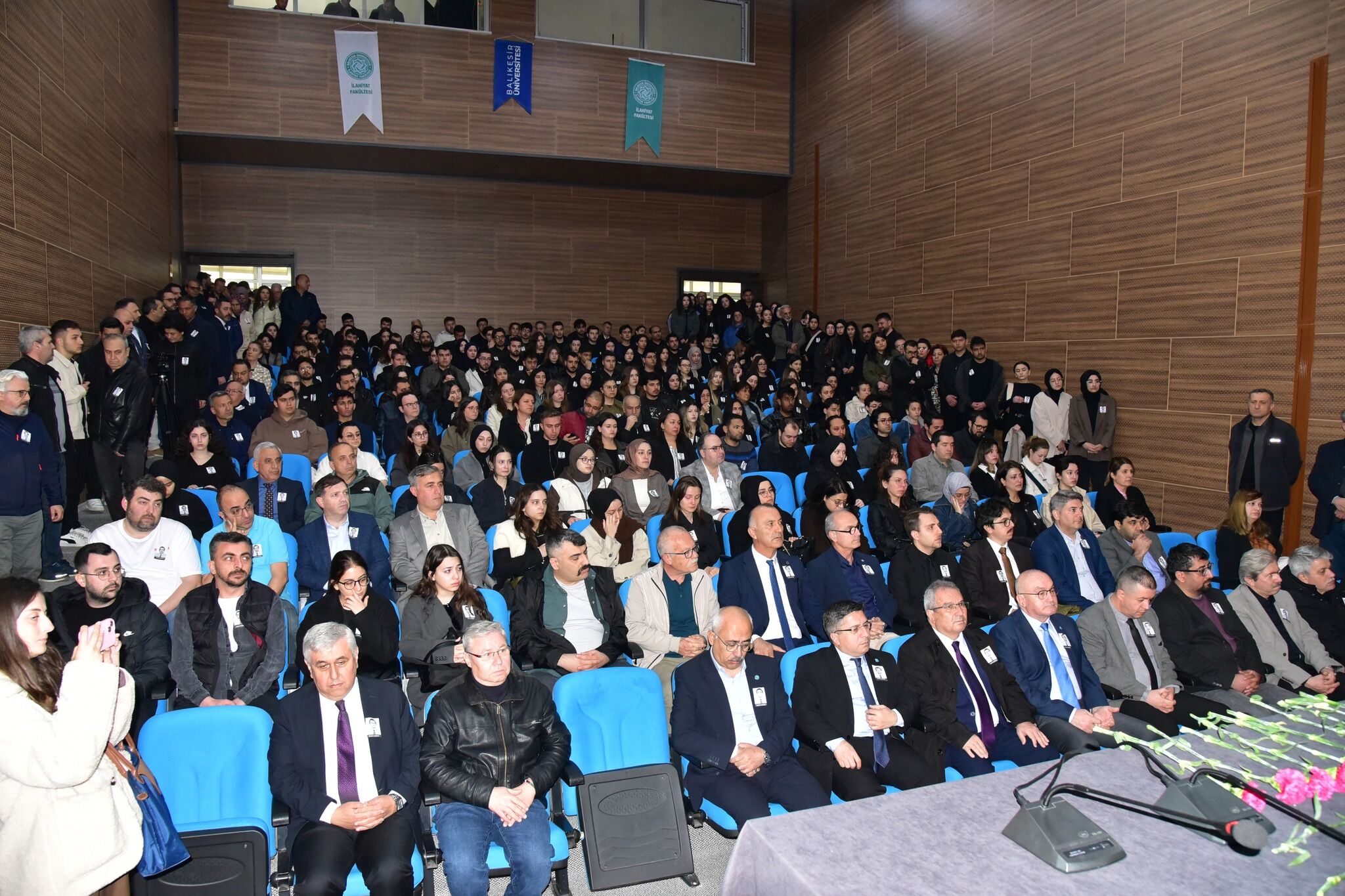 673746558 1398883872268800 6907865926247245631 N