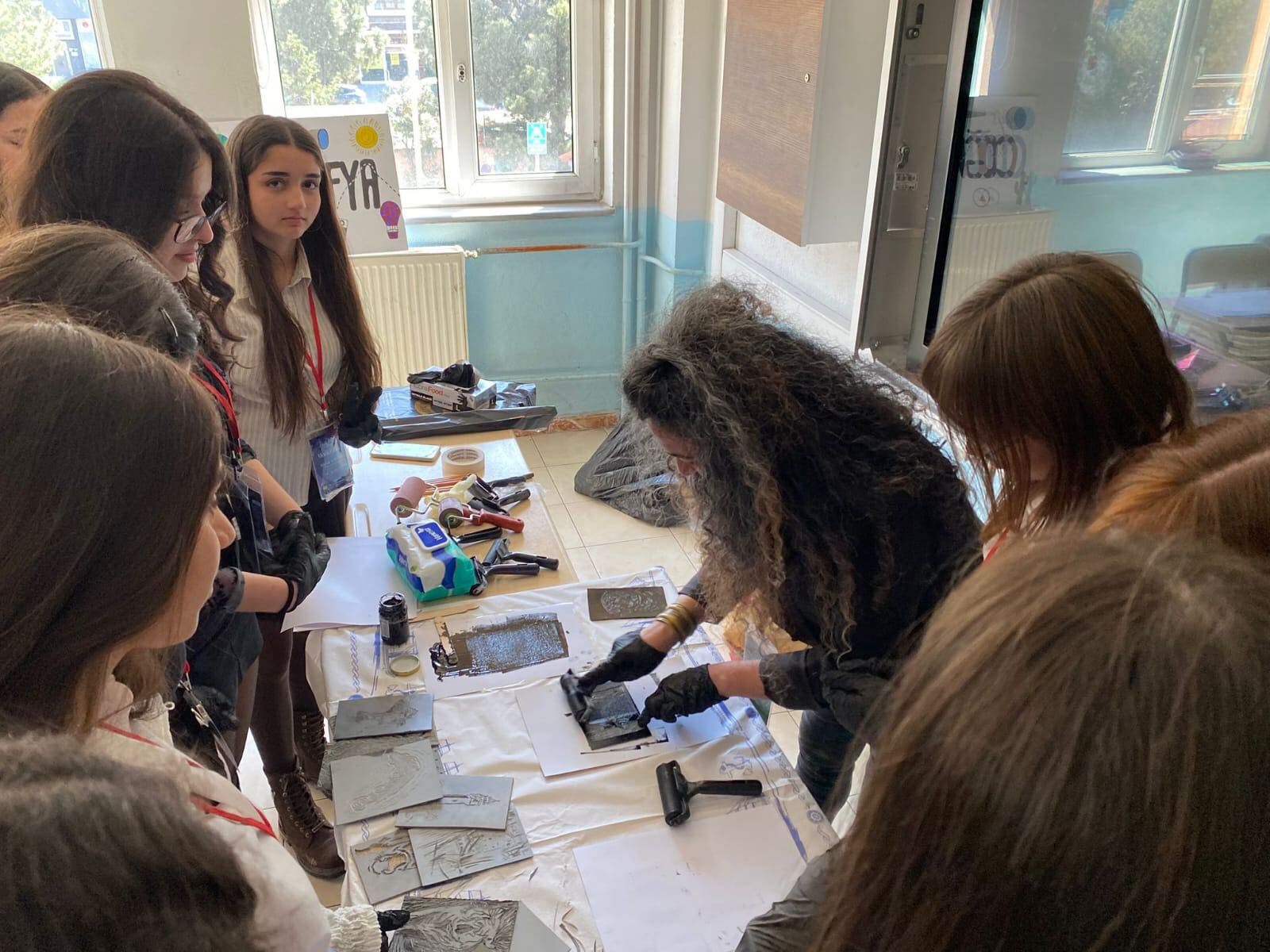 675462432 1402217285268792 8559692923385285501 N-1