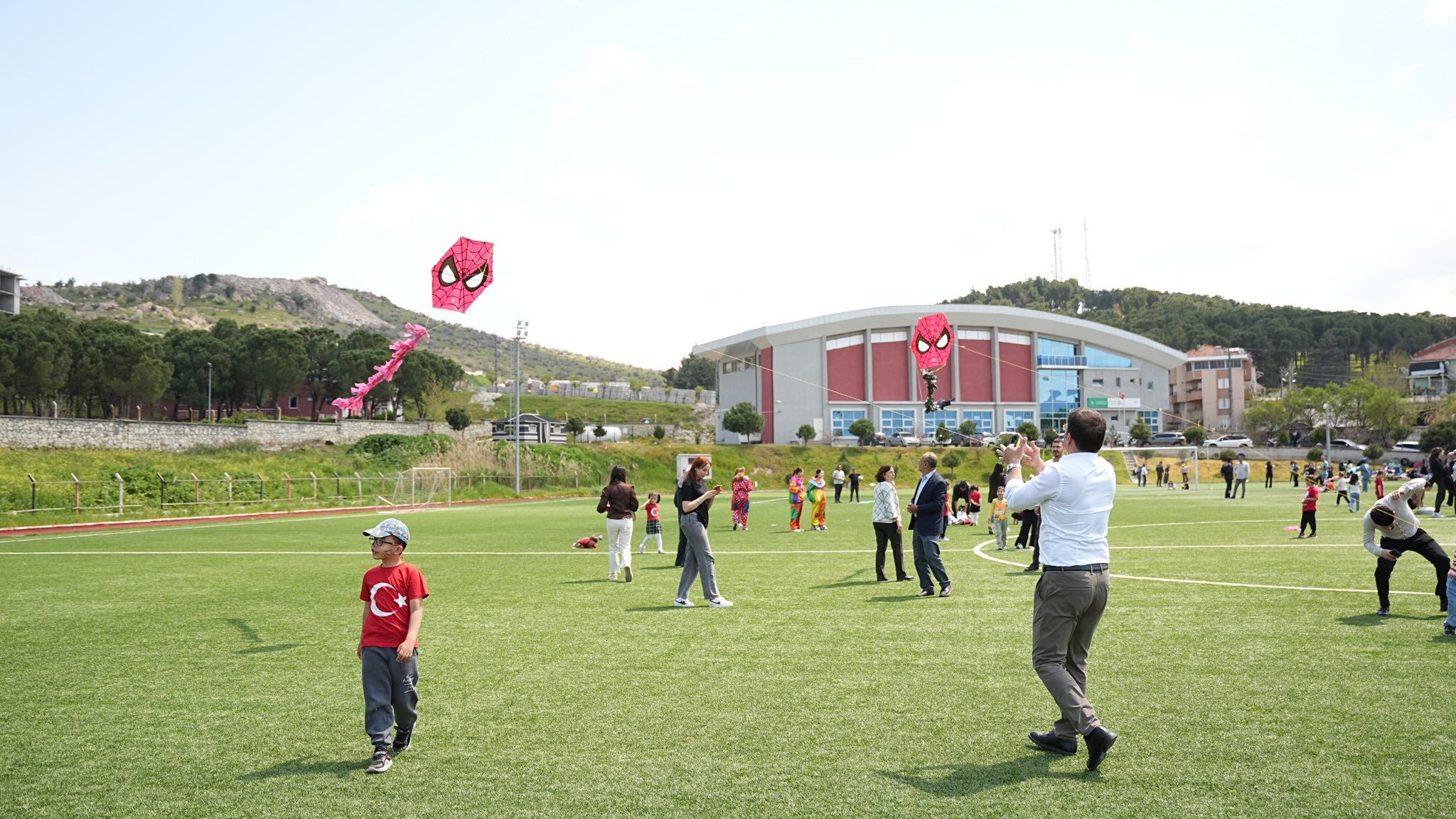 678166907 1463659902460555 870287147274047595 N