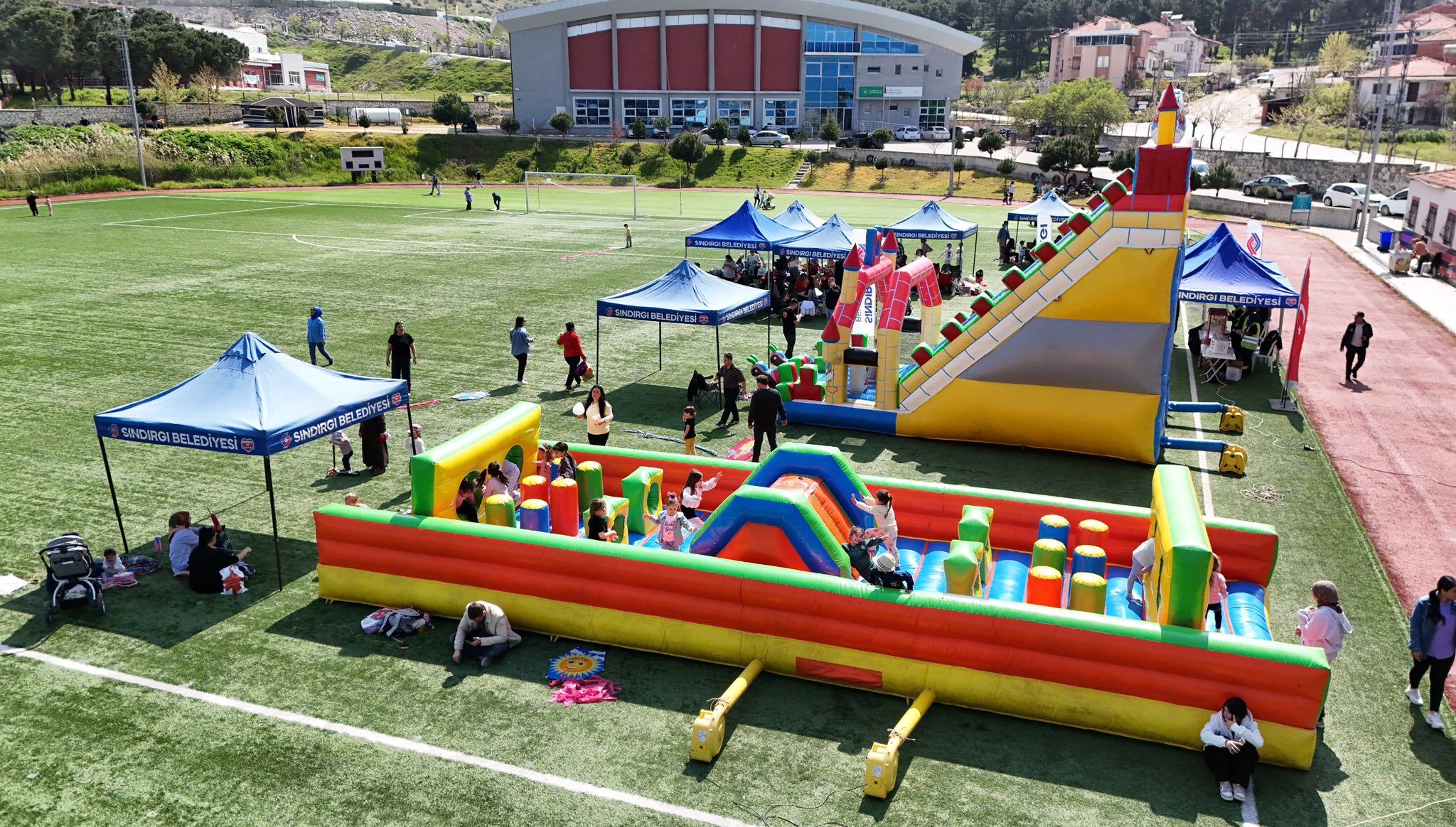 678768487 1463659909127221 4545153361948884387 N