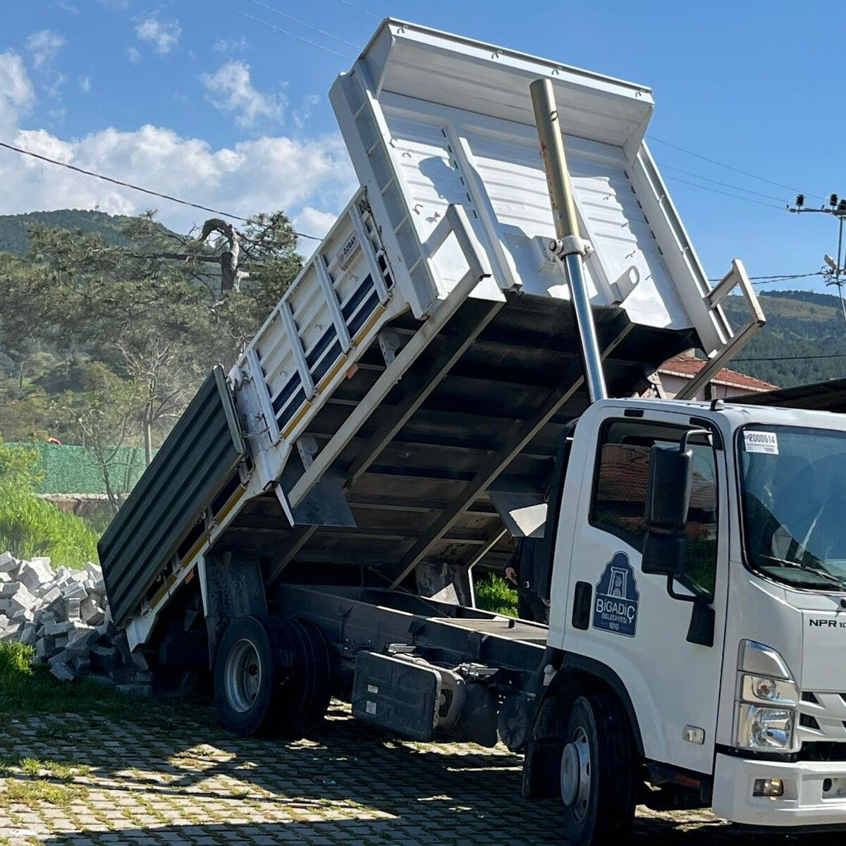 681001190 122239752872300867 722133154836916130 N