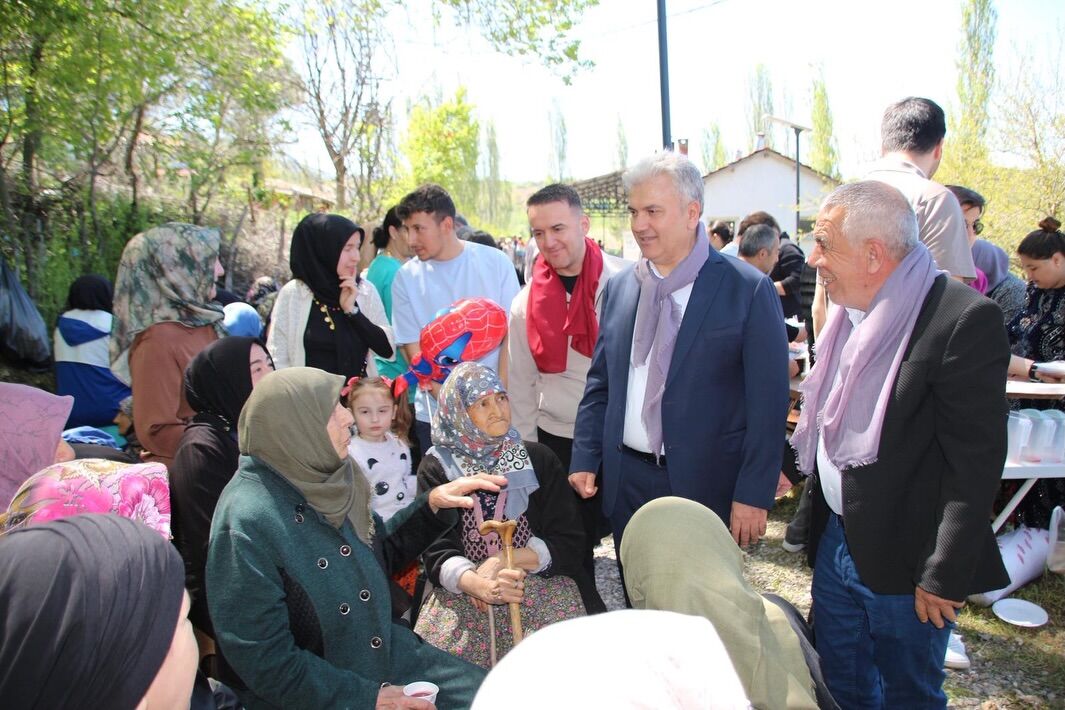 681233793 18347548837214612 5844216036296588318 N