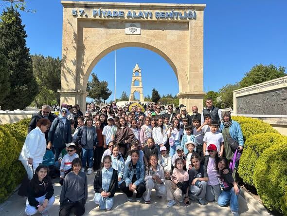 681350014 971986678525691 924048087688391125 N