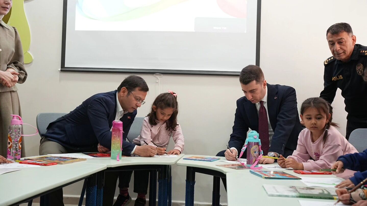 682922299 26876337335337562 371571173548839936 N