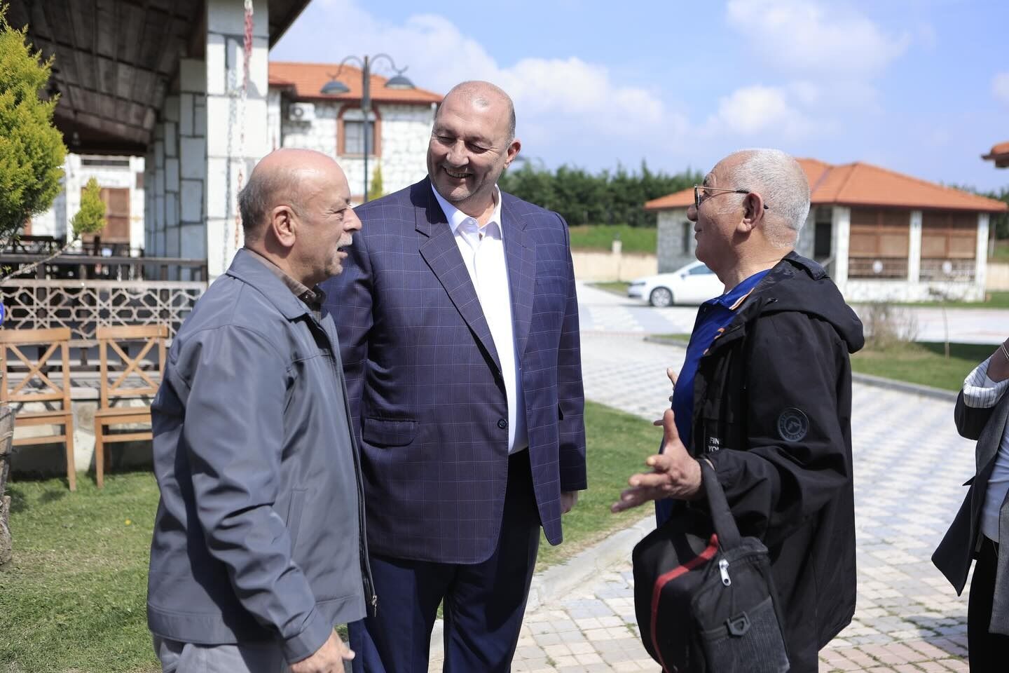 6E91Cd7B C338 4364 8540 Eed69421Df02