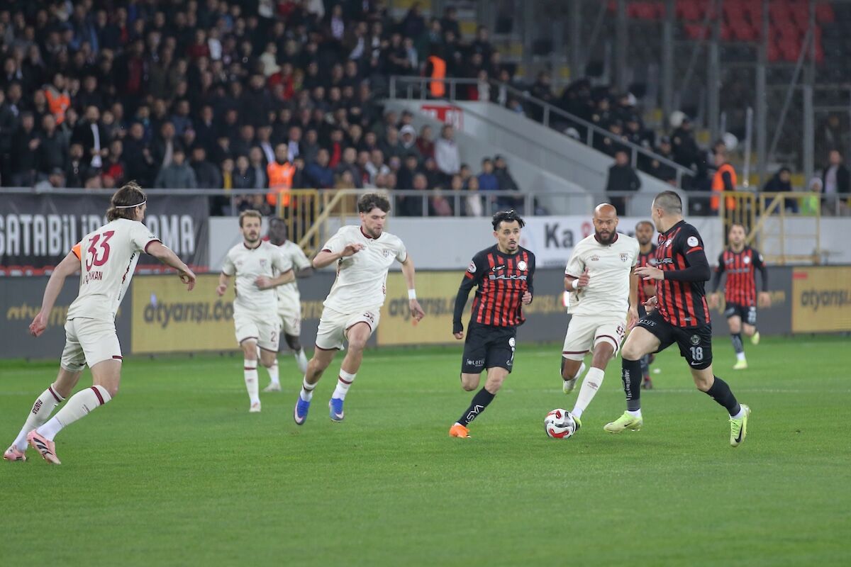 A A 20260403 41006633 41006627 C O R U M F K B A N D I R M A S P O R