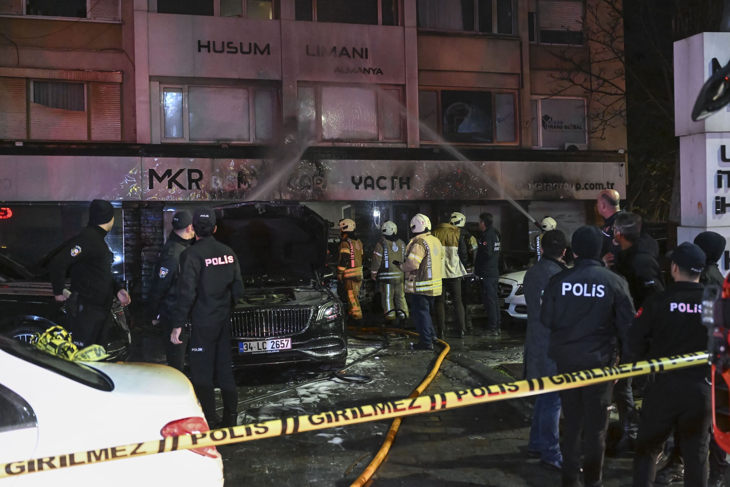 A A 20260406 41026205 41026195 B E S I K T A S T A A R A C K I R A L A M A S I R K E T I N D E O T O M O B I L D E C I K A N V E 14 A R A C A S I C R A Y A N Y A N G I N S O N D U R U L D U