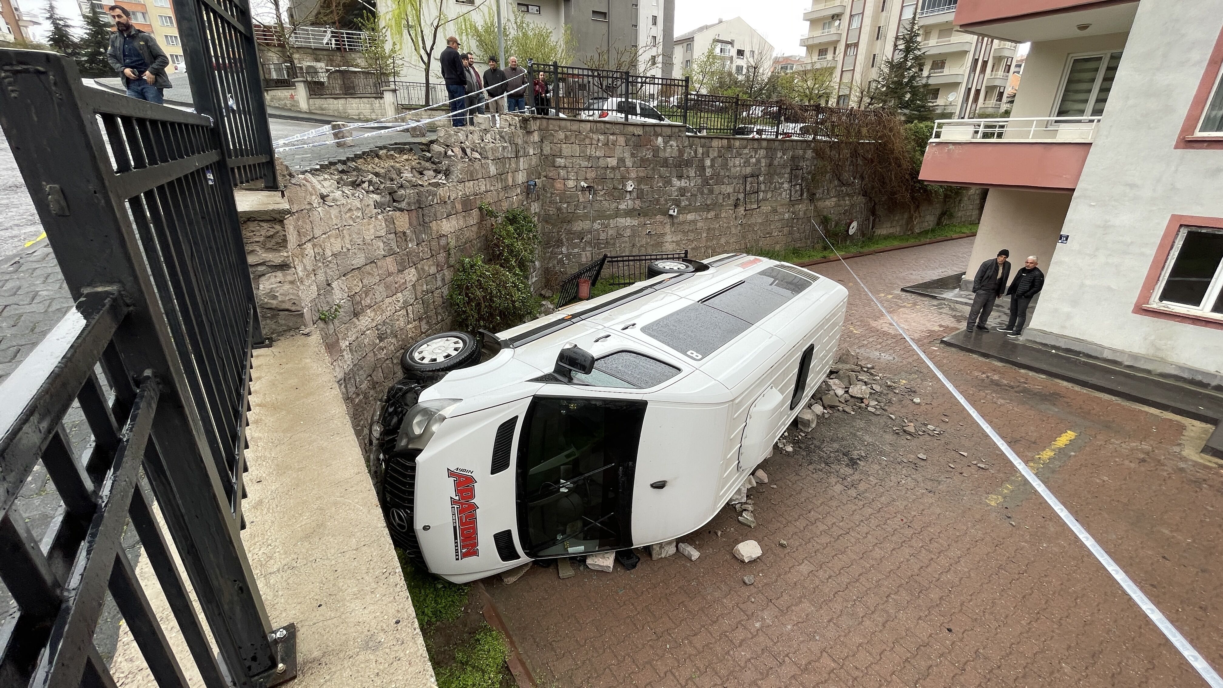 A A 20260419 41151733 41151729 K A Y S E R I D E I S C I S E R V I S I N I N A P A R T M A N B A H C E S I N E D U S M E S I S O N U C U 1 K I S I Y A R A L A N D I