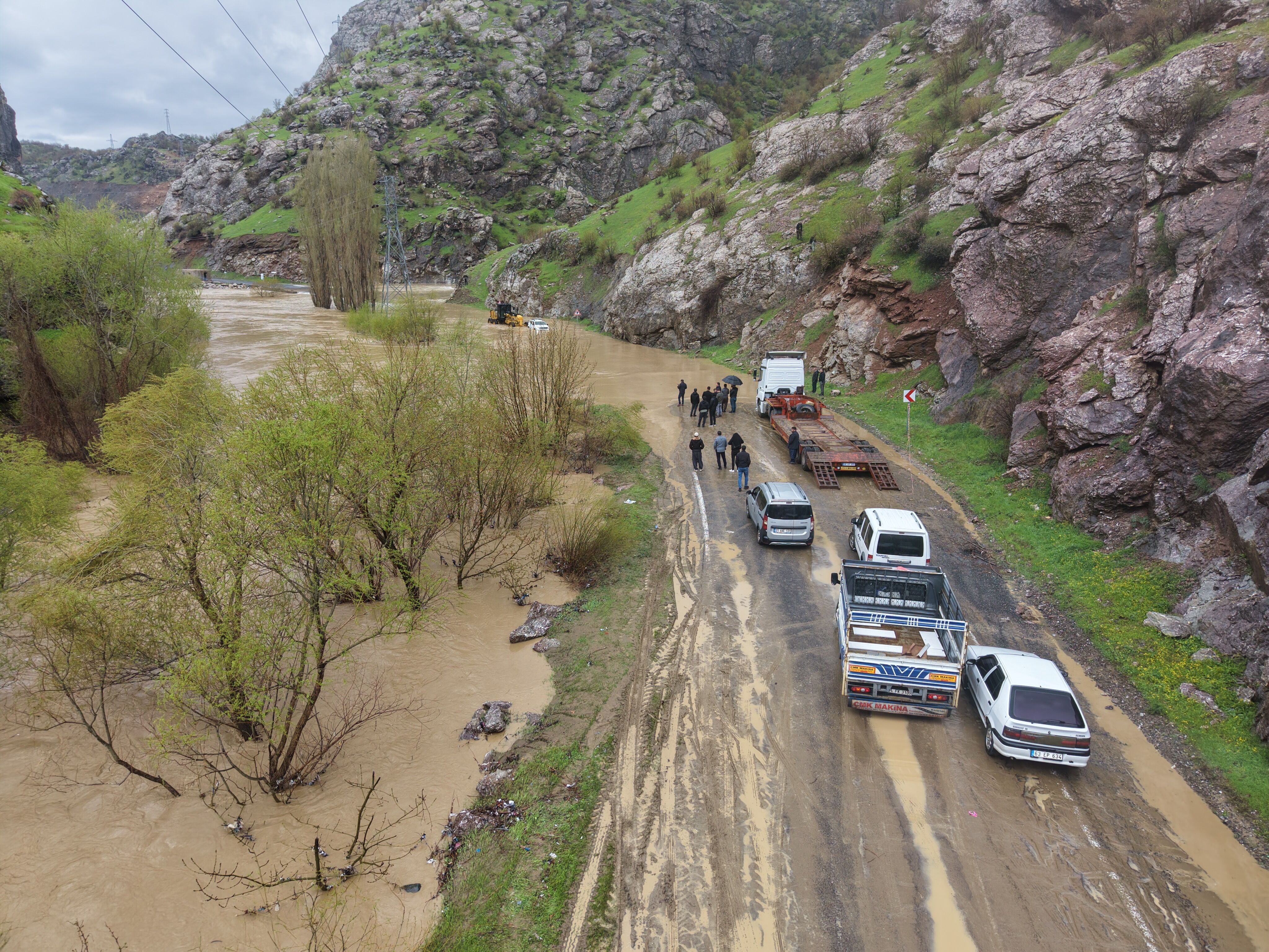 A A 20260420 41161426 41161413 D E R E N I N T A S M A S I S O N U C U S U A L T I N D A K A L A N S E M D I N L I D E R E C I K K A R A Y O L U D R O N L A G O R U N T U L E N D I