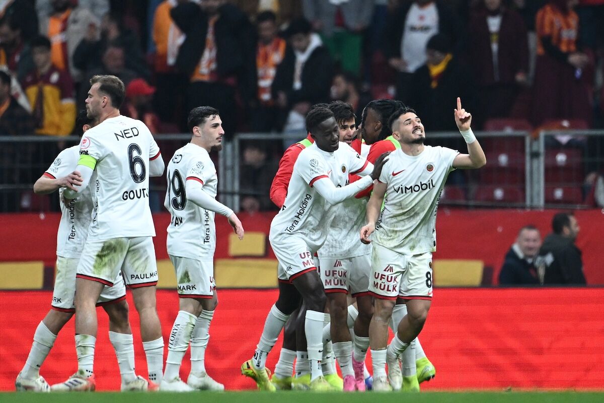 A A 20260422 41183242 41183238 G A L A T A S A R A Y N A T U R A D U N Y A S I G E N C L E R B I R L I G I