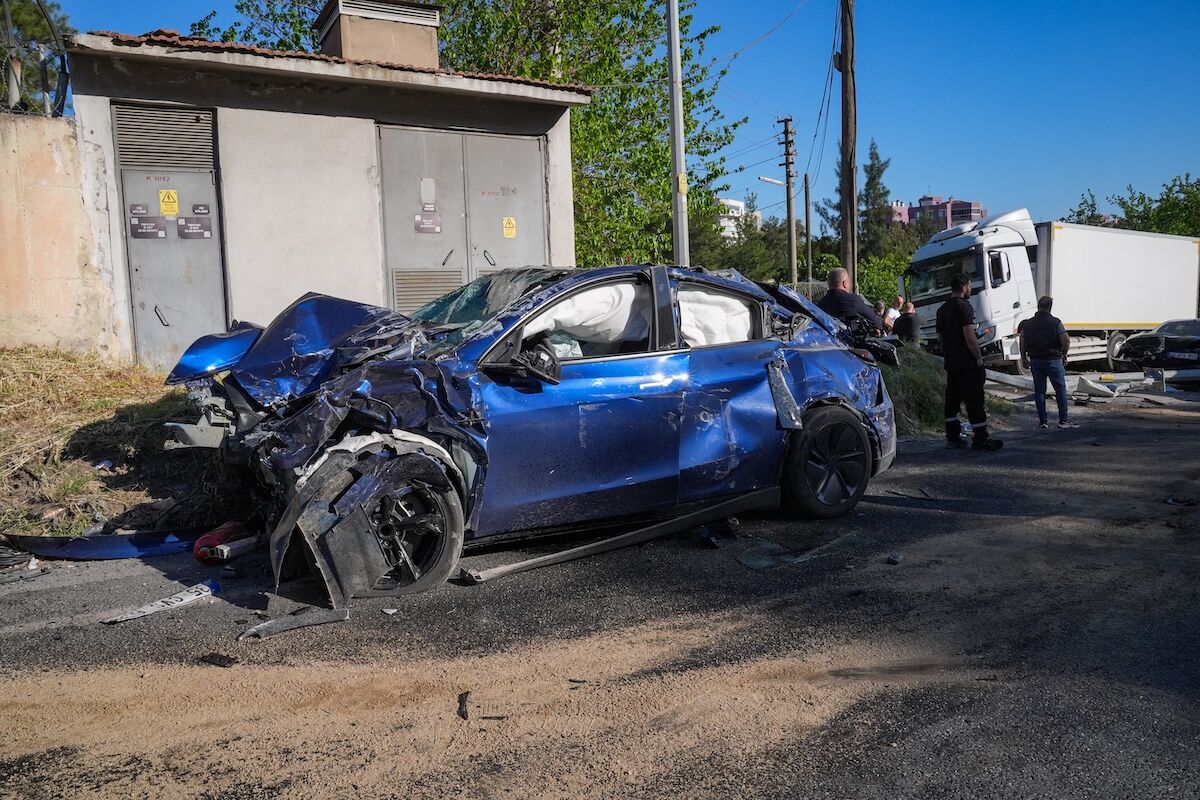 A A 20260429 41244504 41244496 I Z M I R D E F R E N I P A T L A Y A N T I R 9 A R A C A C A R P T I