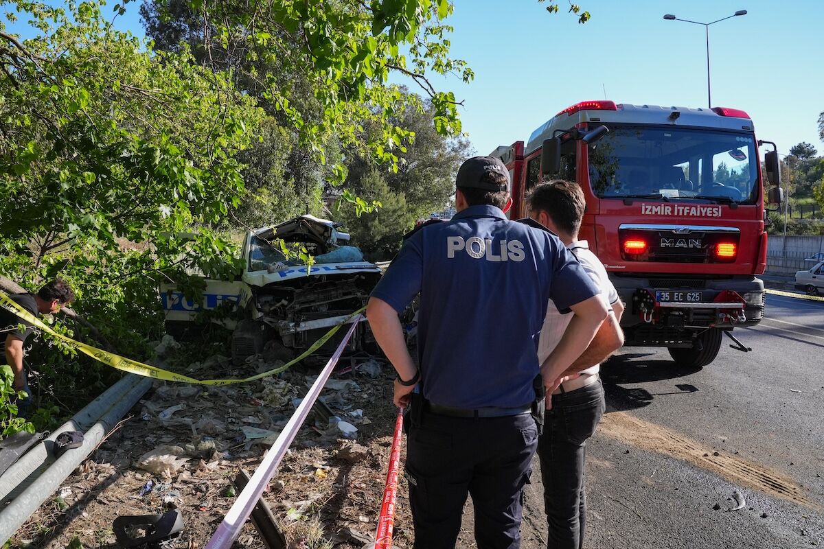 A A 20260429 41244504 41244500 I Z M I R D E F R E N I P A T L A Y A N T I R 9 A R A C A C A R P T I