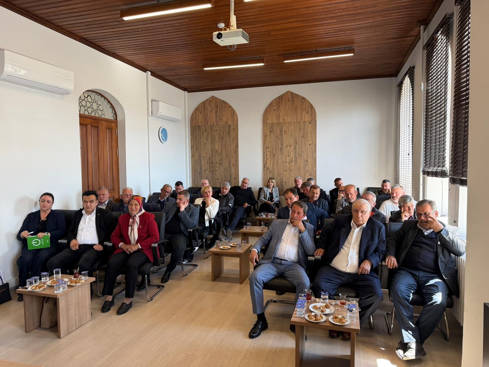 Baskan Ahmet Akinin Yonetim Anlayisi Muhtarlarla Guclu Bir Bag Kuruyor 1