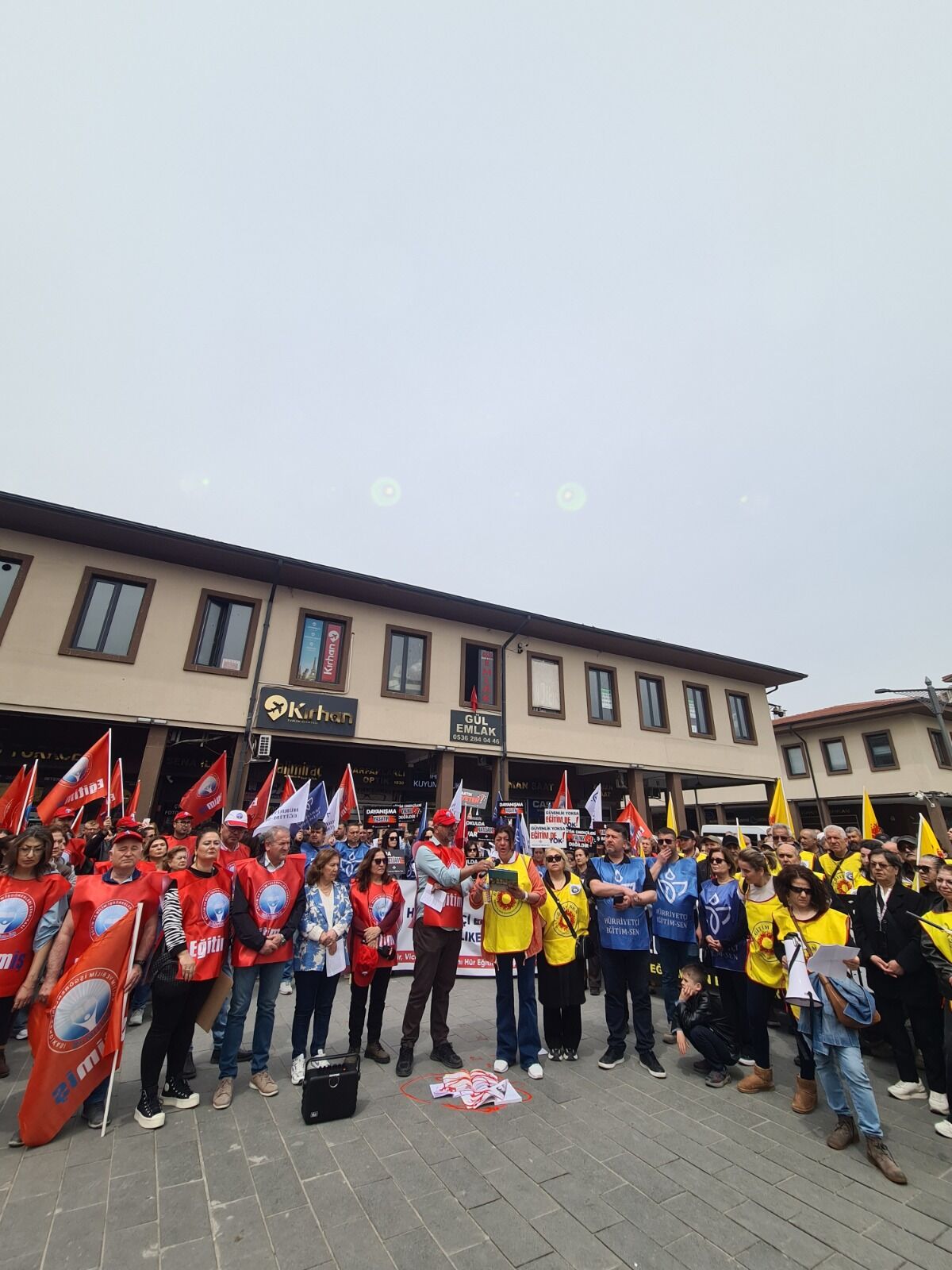 D02E9245 914D 4C8E 821D 9C9F4B43E07A