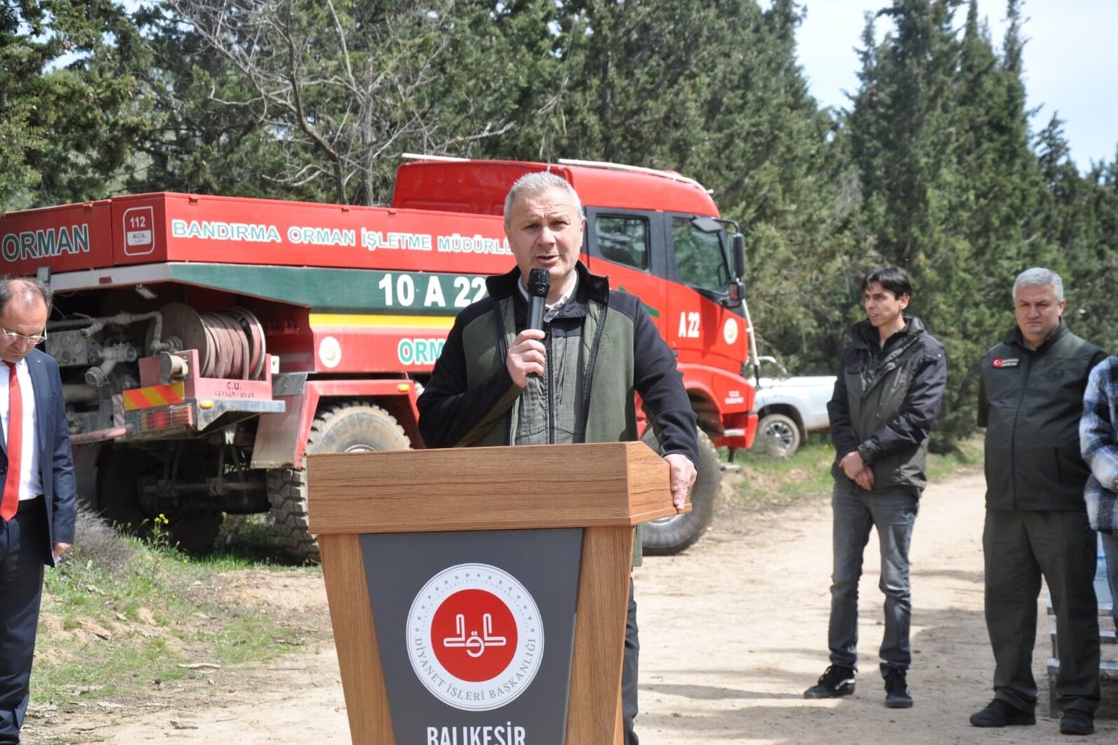 H F3P Jf D W Q A A1Zey