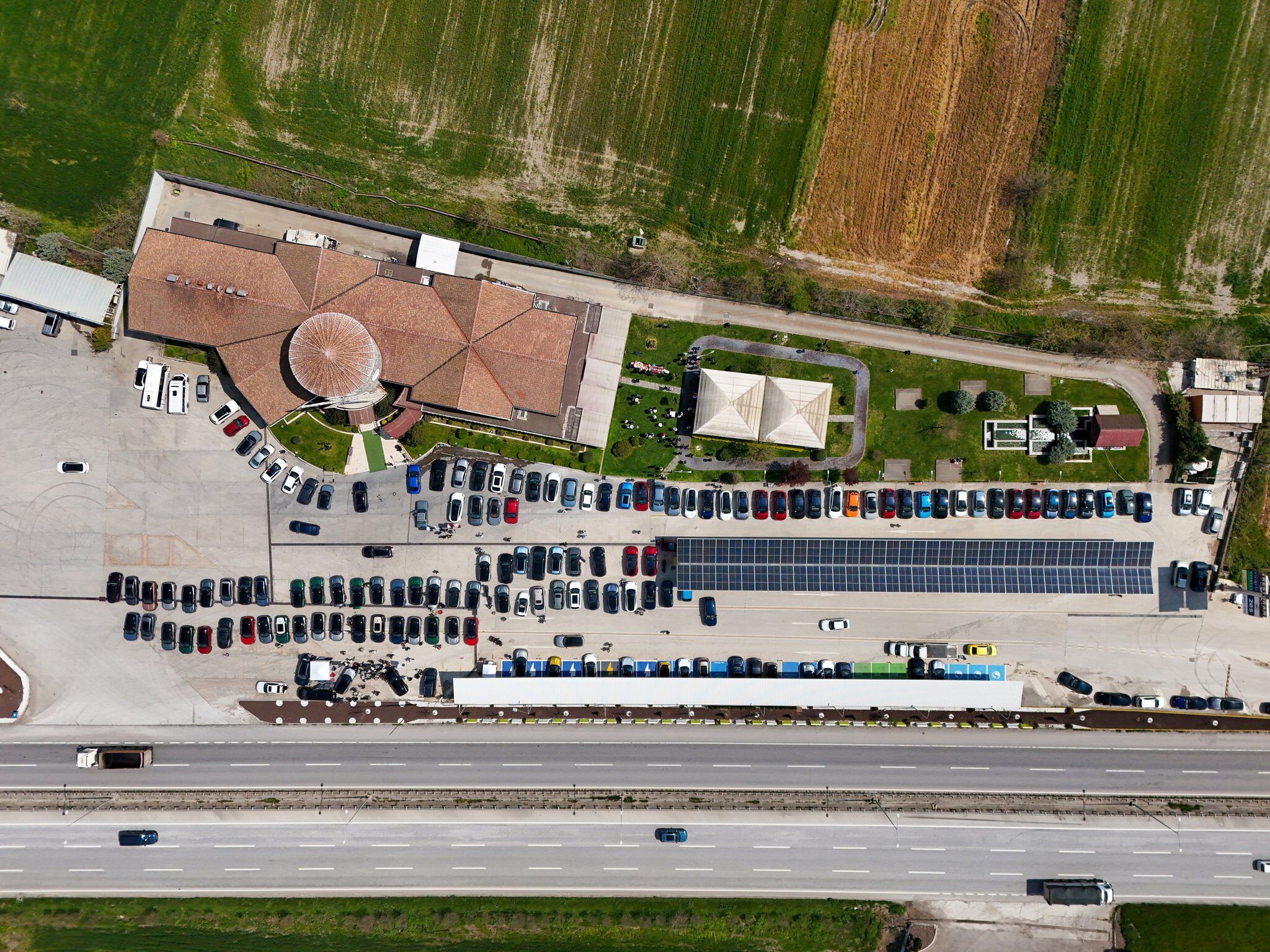 H Fpmnm C Ww A Auq7 I