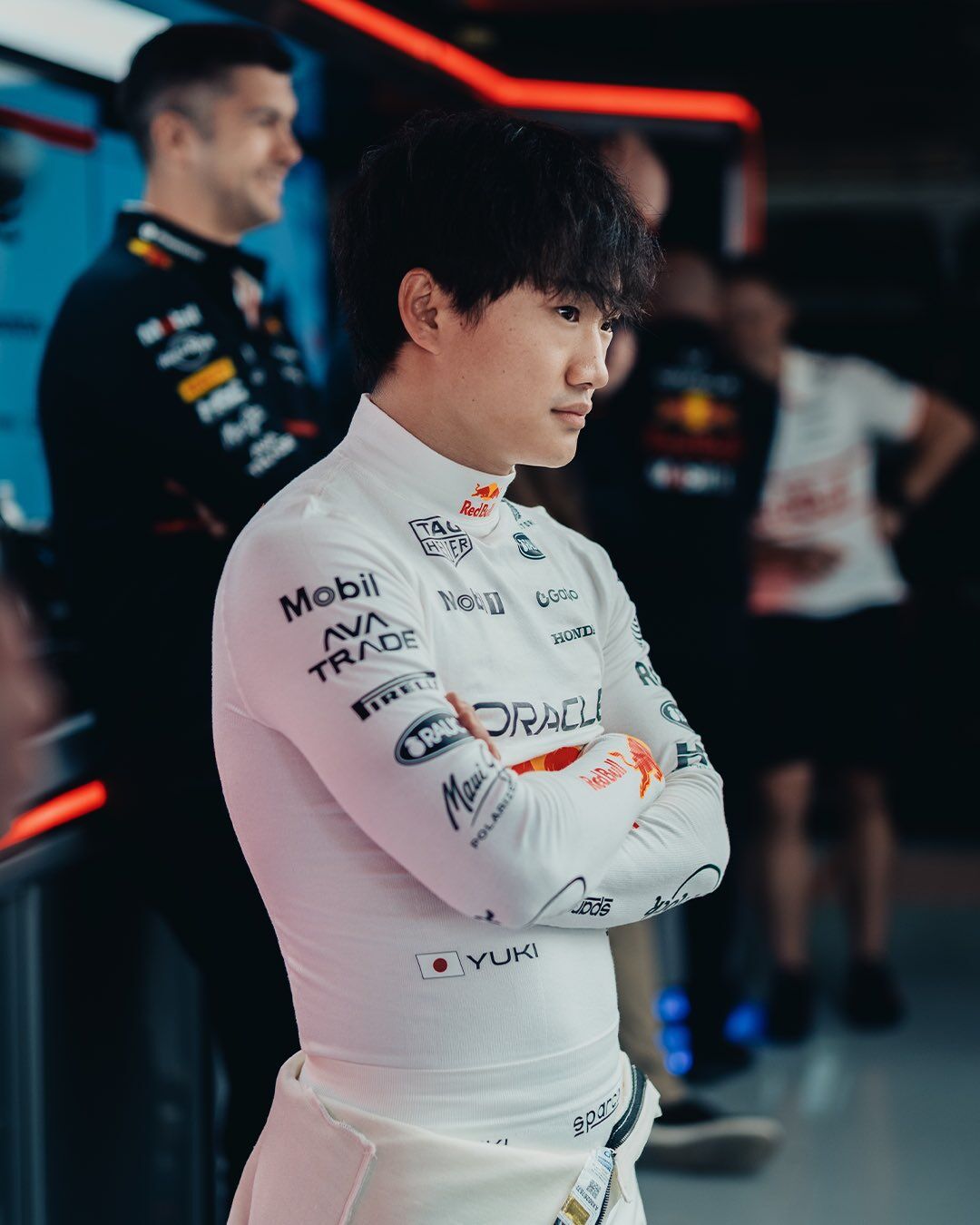 H Gp4 Z G7 W8 A Ax9C Q