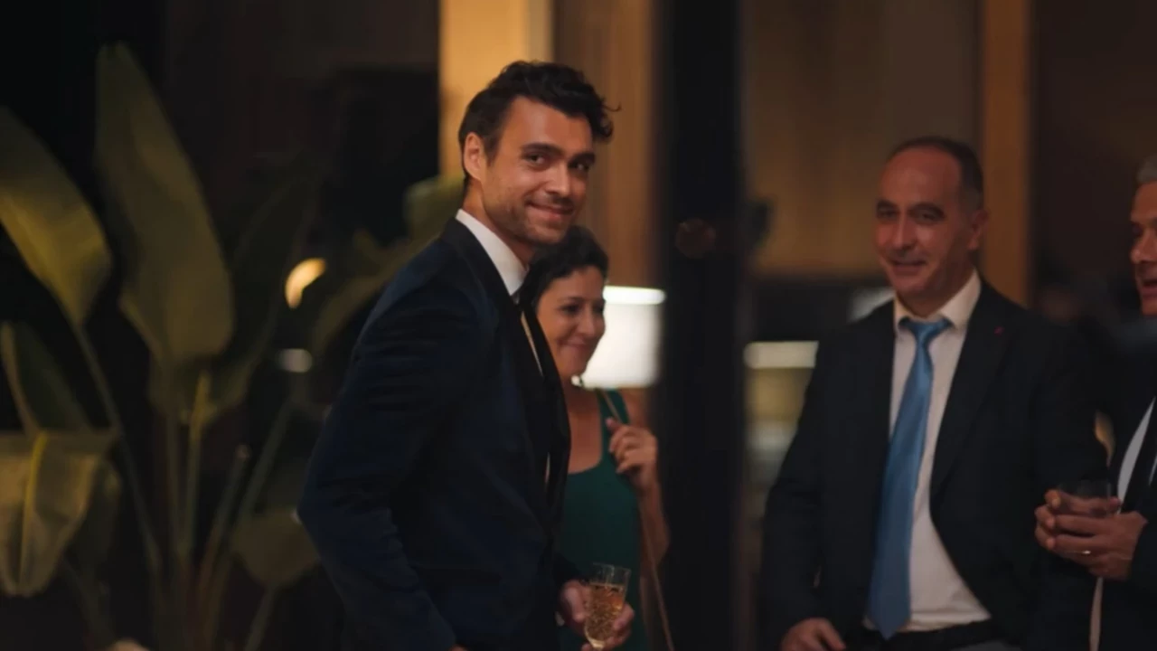 Hakan Kurtas Kimdir Kimler Geldi Kimler Gecti Cem Murathani Canlandiran Oyuncu Hangi Dizilerde Rol Aldi Sevgilisi Kim 41Bh