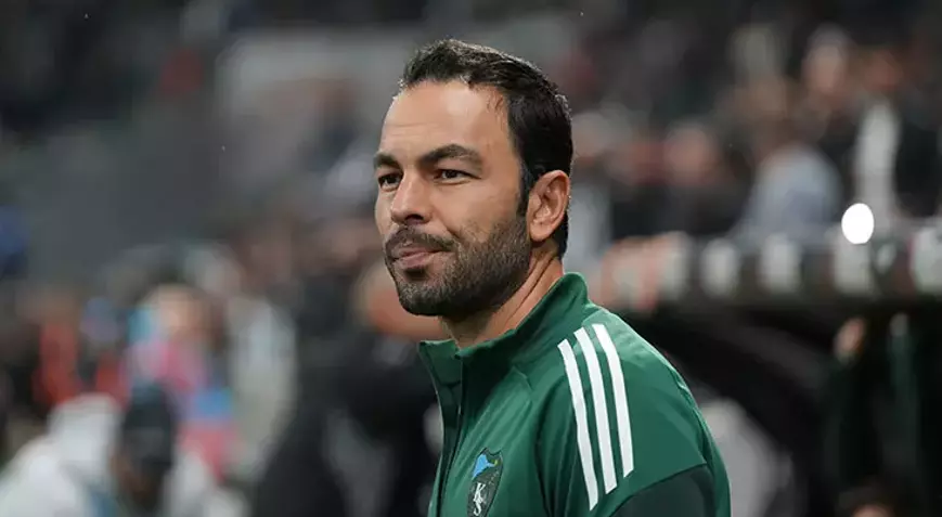 Selçuk İnan Beşiktaş Maçı Sonrası Sert Çıktı! Hakkımız Çalındı, Oyuncularımdan Özür Diledim, Hakemi Size Havale Ediyorum