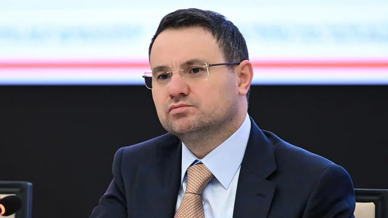 Akın Gürlek-2