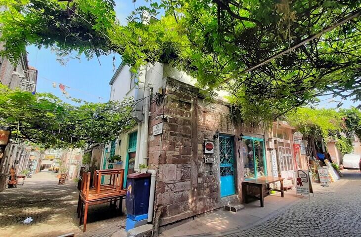 Ayvalık Çarşı