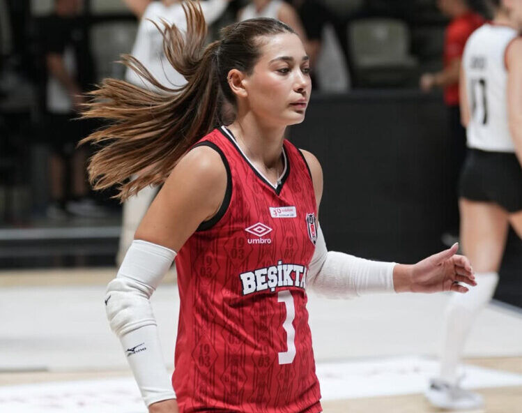 Selin Adali Besiktas