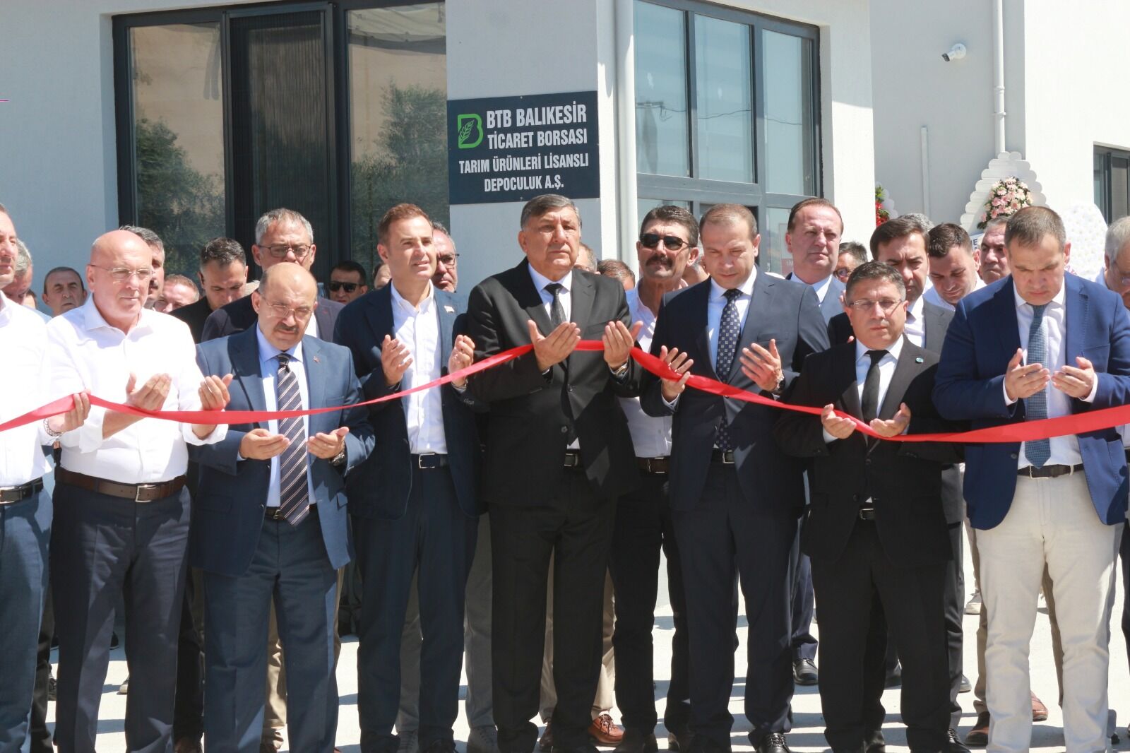 54C275D2 C492 4D9D 90E7 3Ff9E01523D0