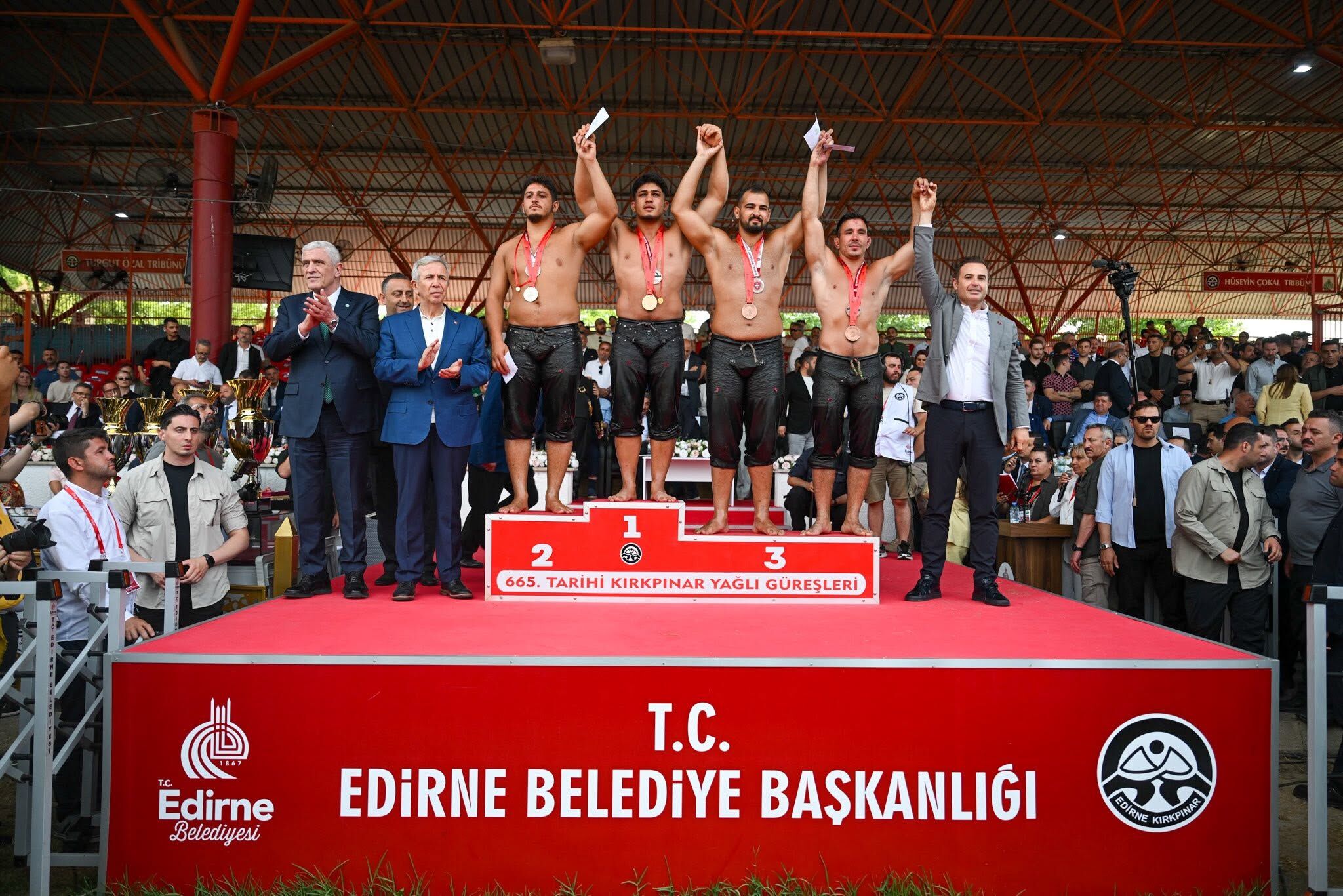 739200055 10164213629402976 3822559930883930621 N