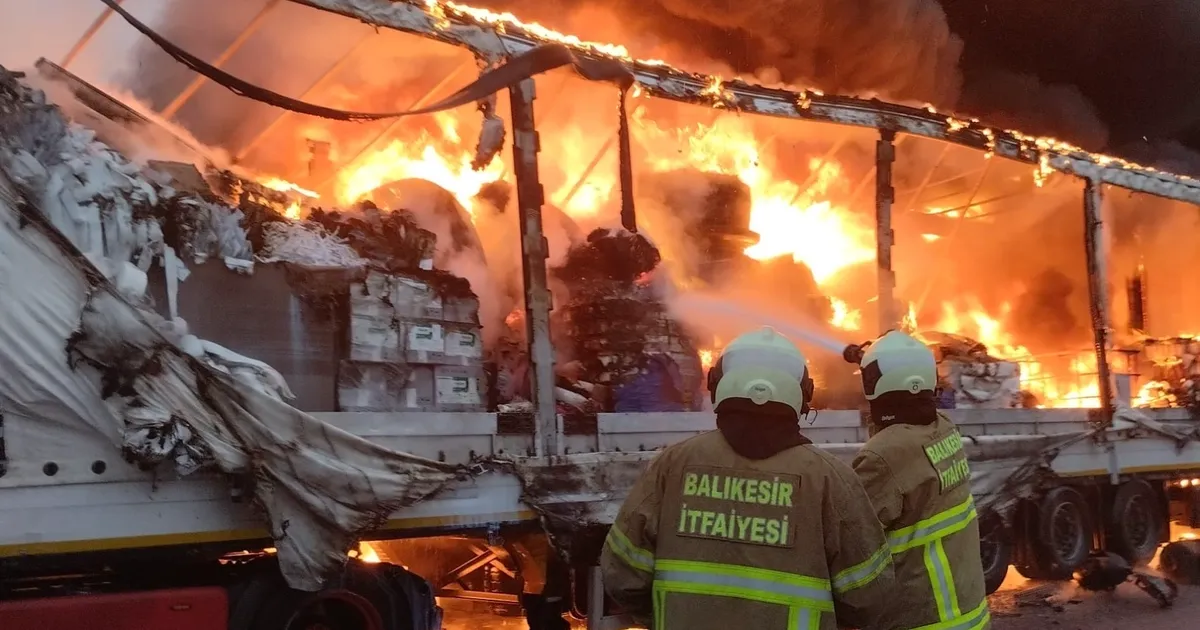 Balikesir Susurluk Ta Tir Yangini 1714553745 482 Large
