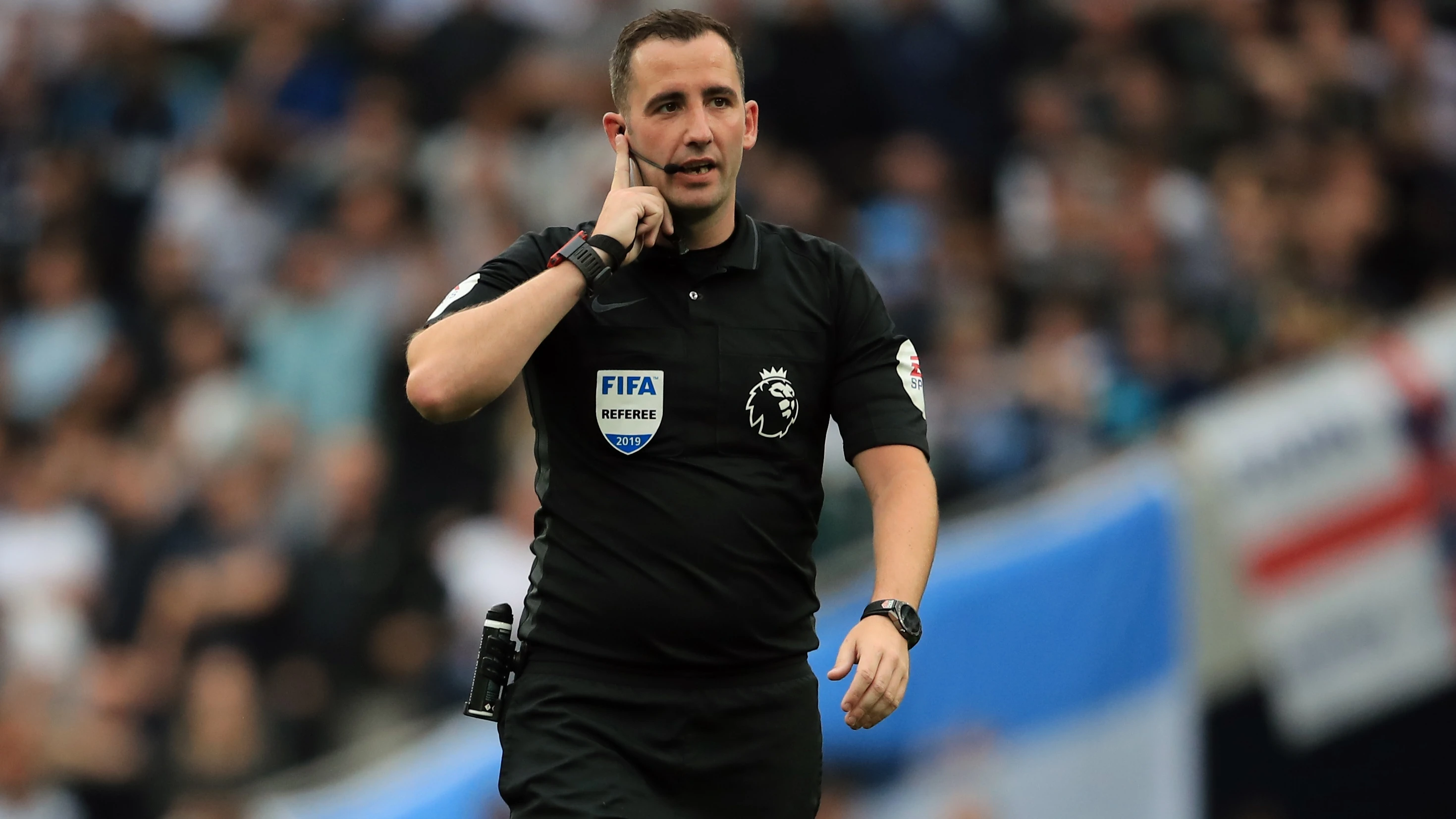 Chris Kavanagh Man City Ref