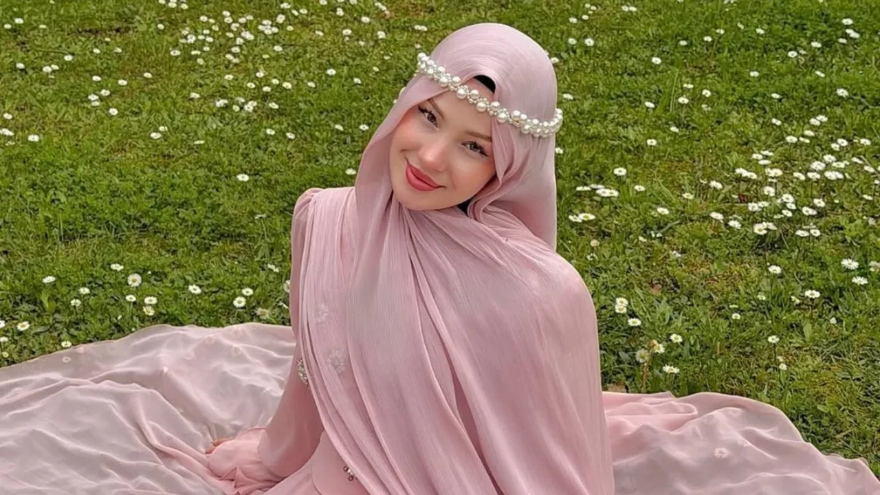 Fatma Soydasin Geliri Dudak Ucuklatti Unlu Fenomen 3 Gunde Milyonlar Kazandi 3305615