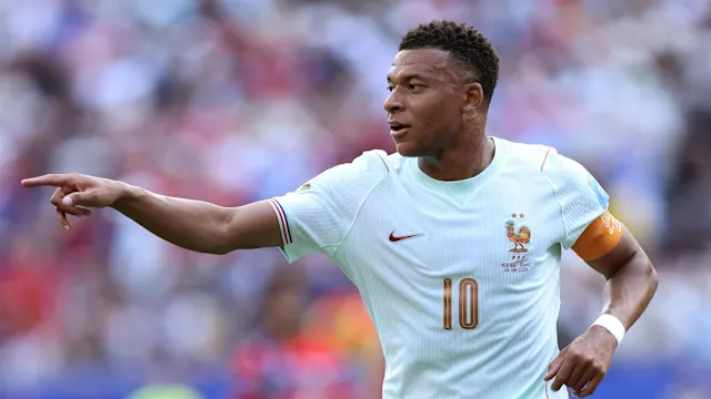 Mbappe-4