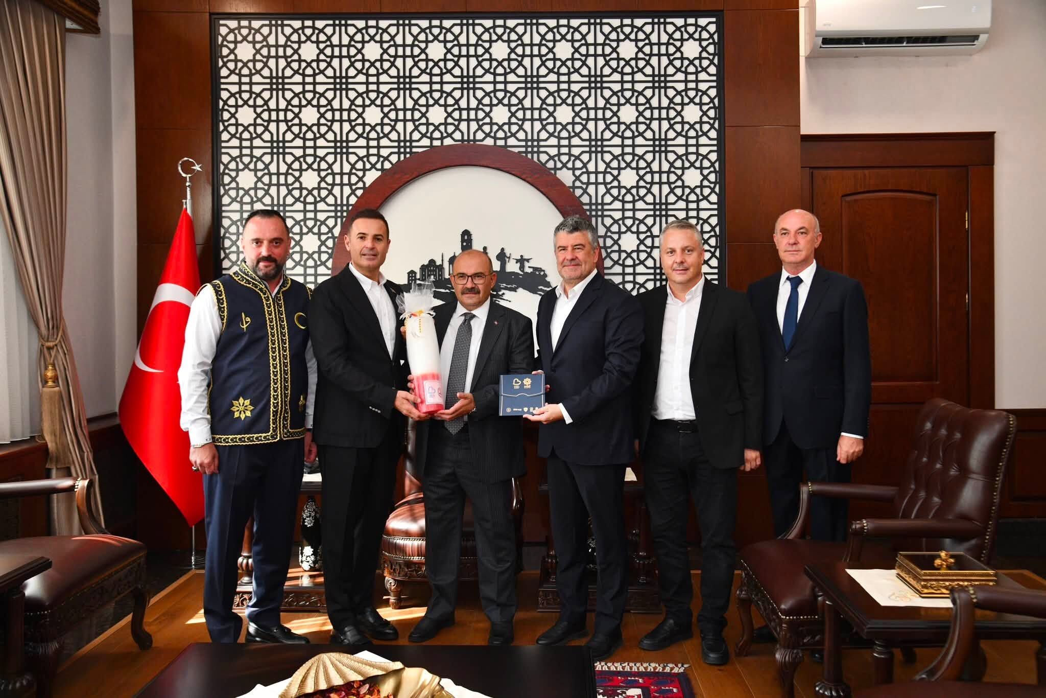 TANITIM YOK, İLETİŞİM YOK! YAZIK OLUYOR KURTDERE’YE