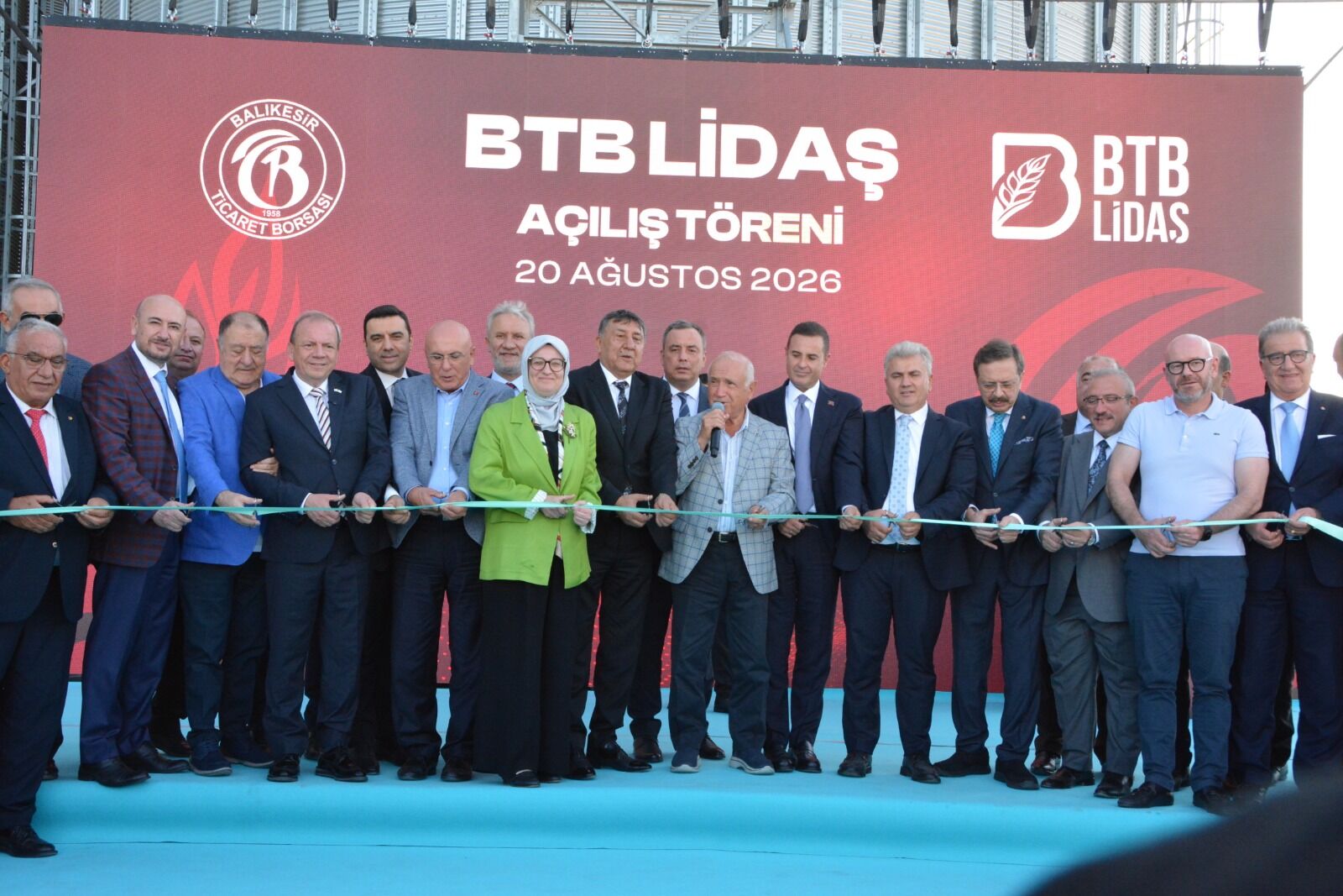 Balıkesir'de Dev Açılış! TOBB Başkanı Hisarcıklıoğlu Kurdeleyi Kesti: "36 Milyar Dolar İhraç Ediyoruz!"