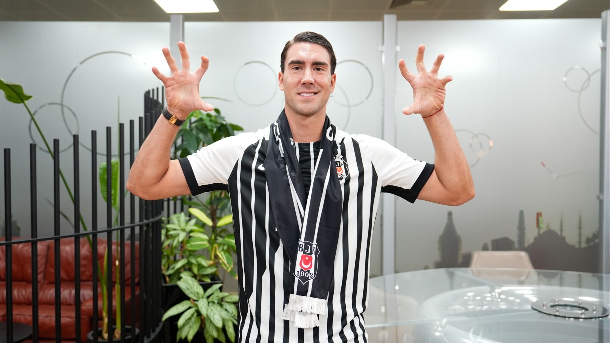Dusan Vlahovic-2